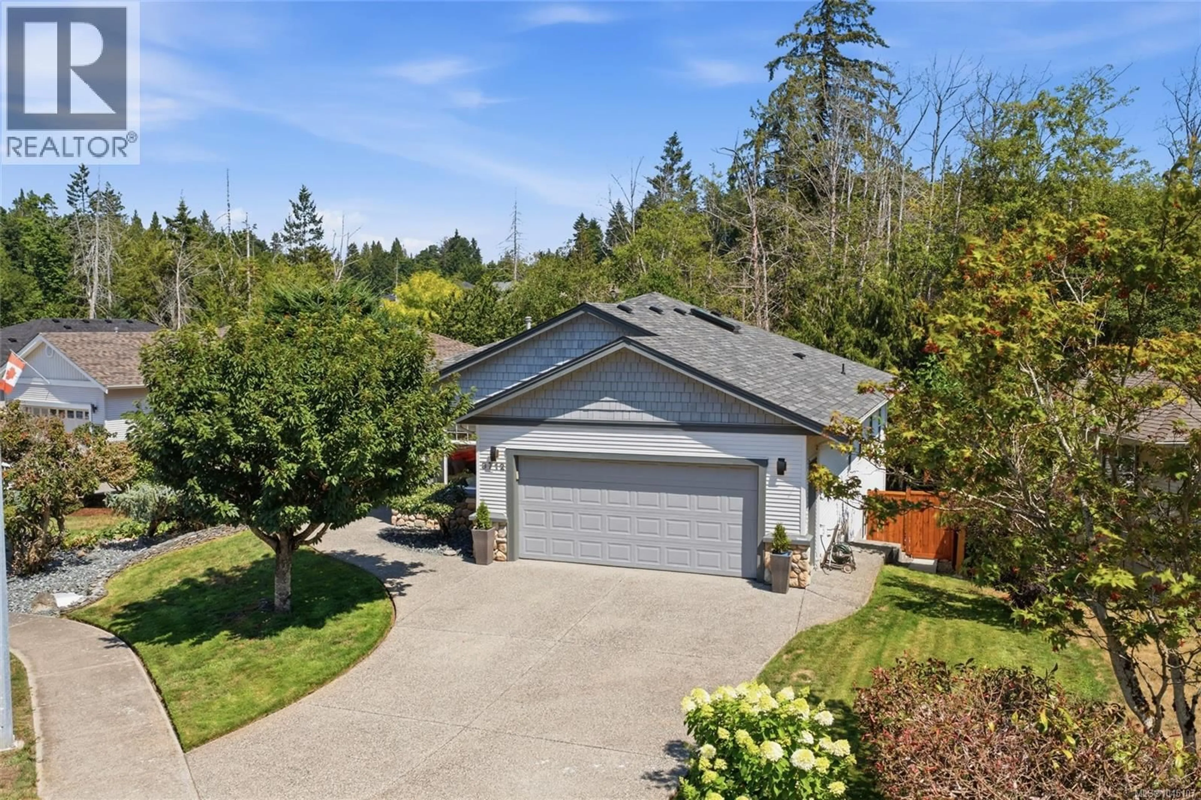 A pic from outside/outdoor area/front of a property/back of a property/a pic from drone, unknown for 3712 CAVENDISH BOULEVARD, Nanaimo British Columbia V9T6P7