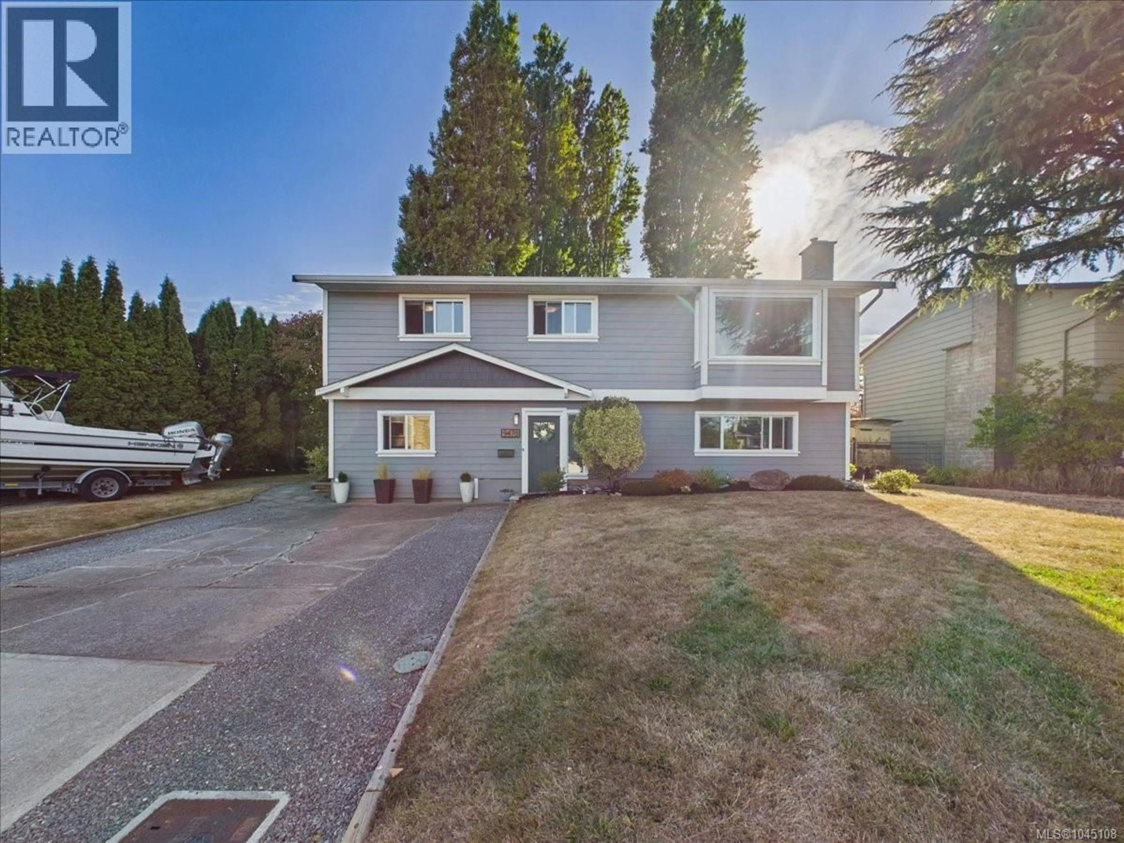 A pic from outside/outdoor area/front of a property/back of a property/a pic from drone, street for 9478 EASTBROOK DRIVE, Sidney British Columbia V8L4J1