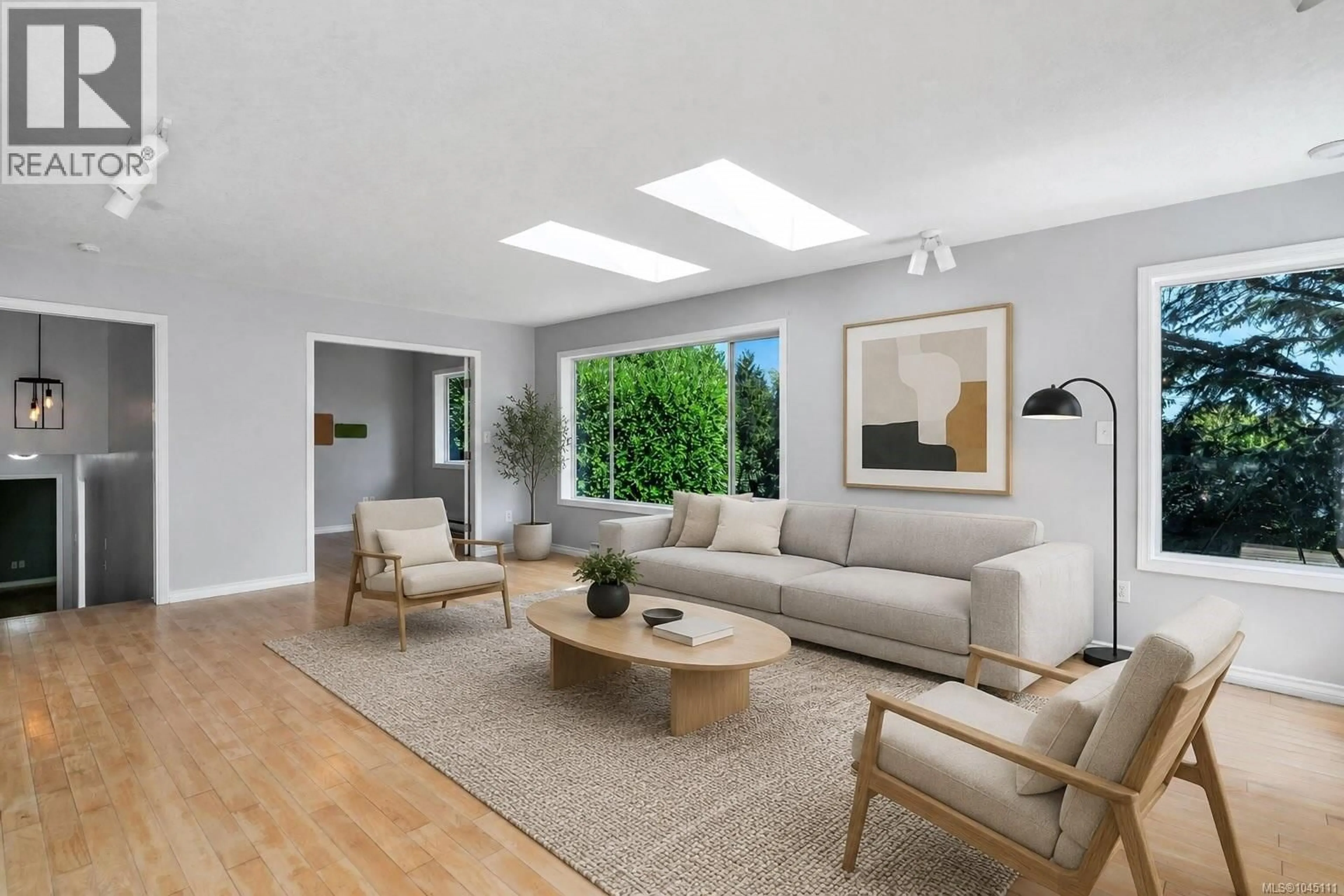 Living room with furniture, unknown for 4833 MAPLEGROVE STREET, Saanich British Columbia V8Y3B9