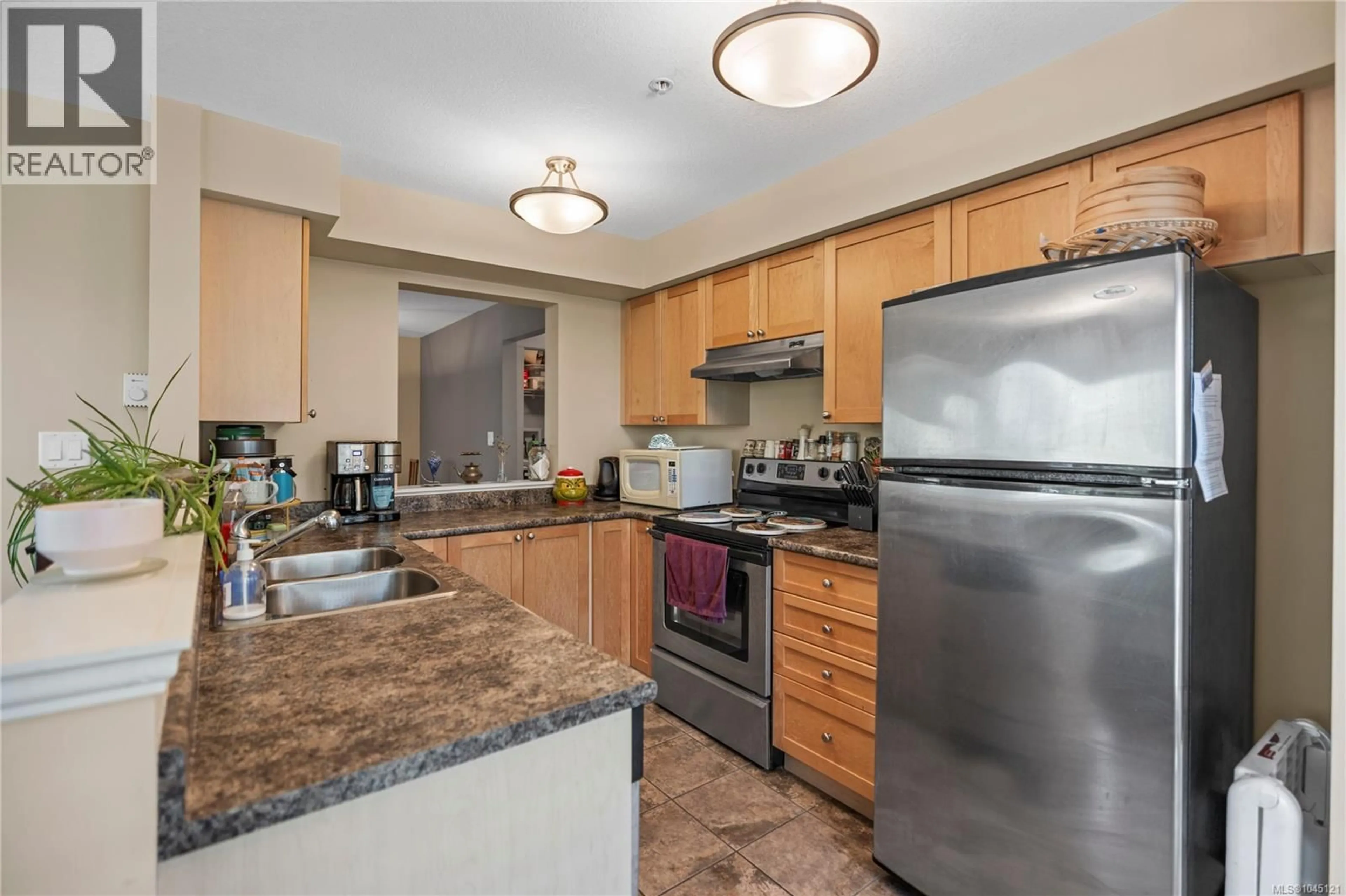 Standard kitchen, unknown for 308 - 1620 TOWNSITE ROAD, Nanaimo British Columbia V9S1N2