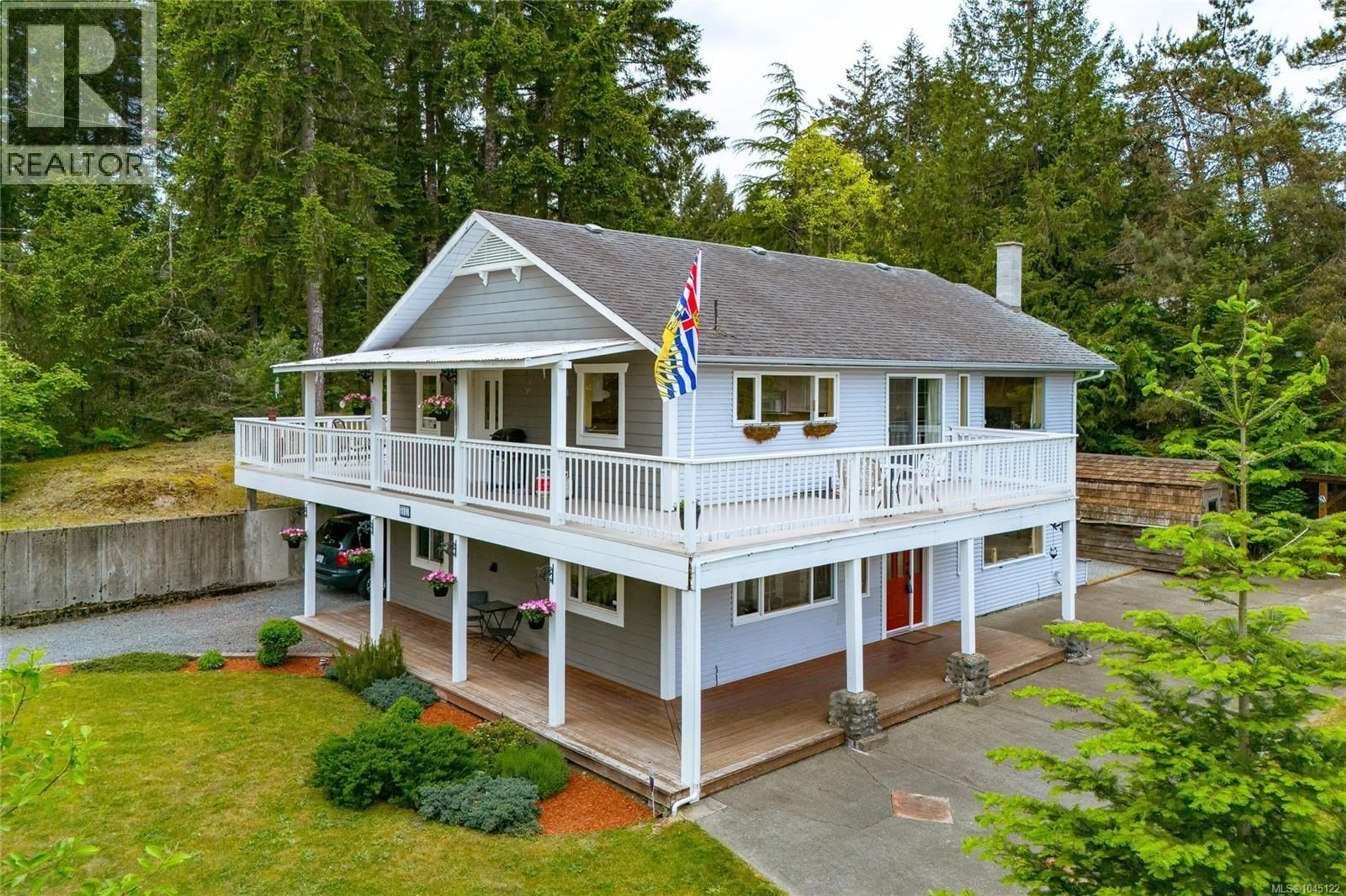 A pic from outside/outdoor area/front of a property/back of a property/a pic from drone, water/lake/river/ocean view for 4041 CAMBRAI ROAD, Duncan British Columbia V9L1N9