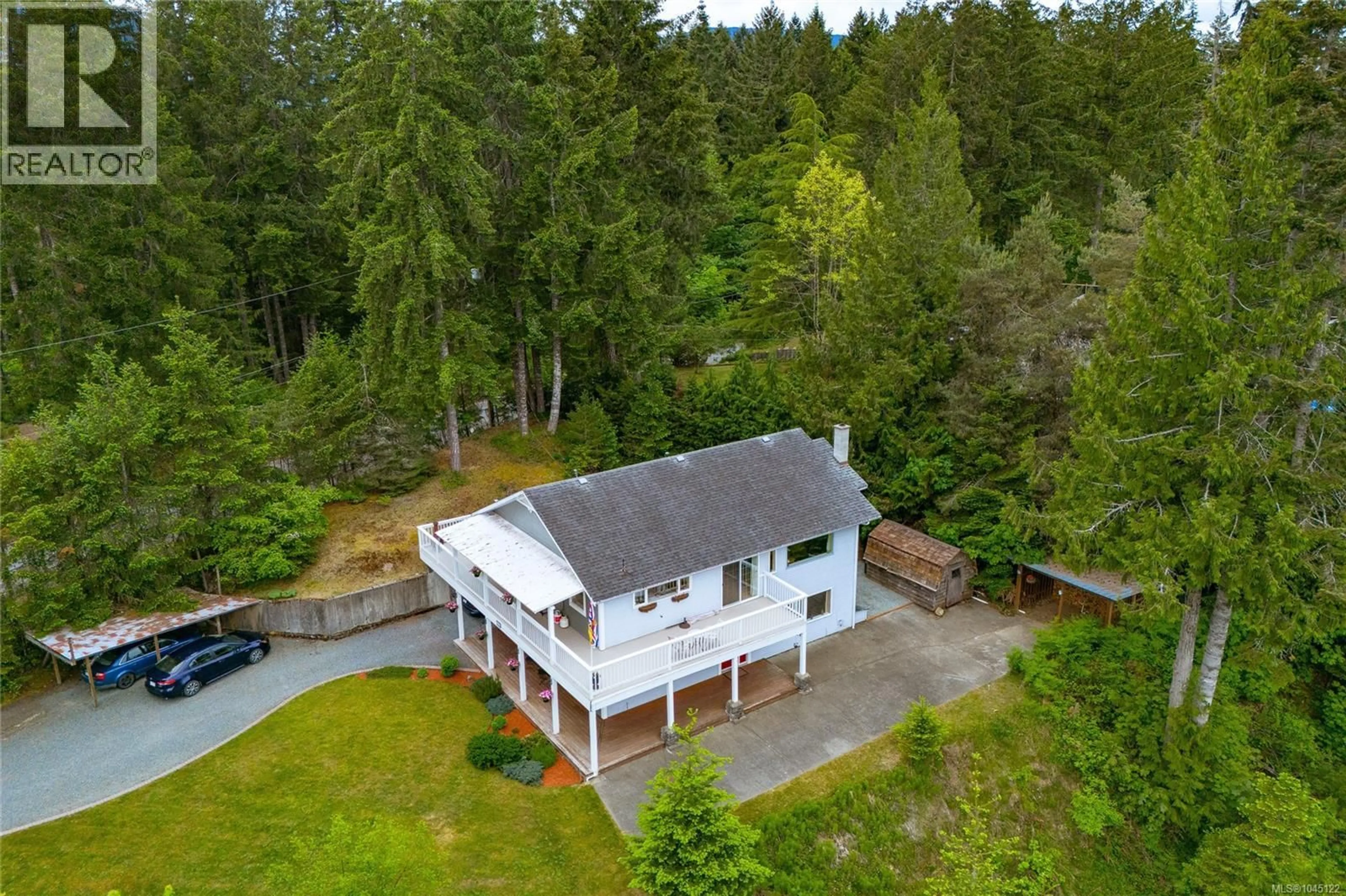 A pic from outside/outdoor area/front of a property/back of a property/a pic from drone, unknown for 4041 CAMBRAI ROAD, Duncan British Columbia V9L1N9