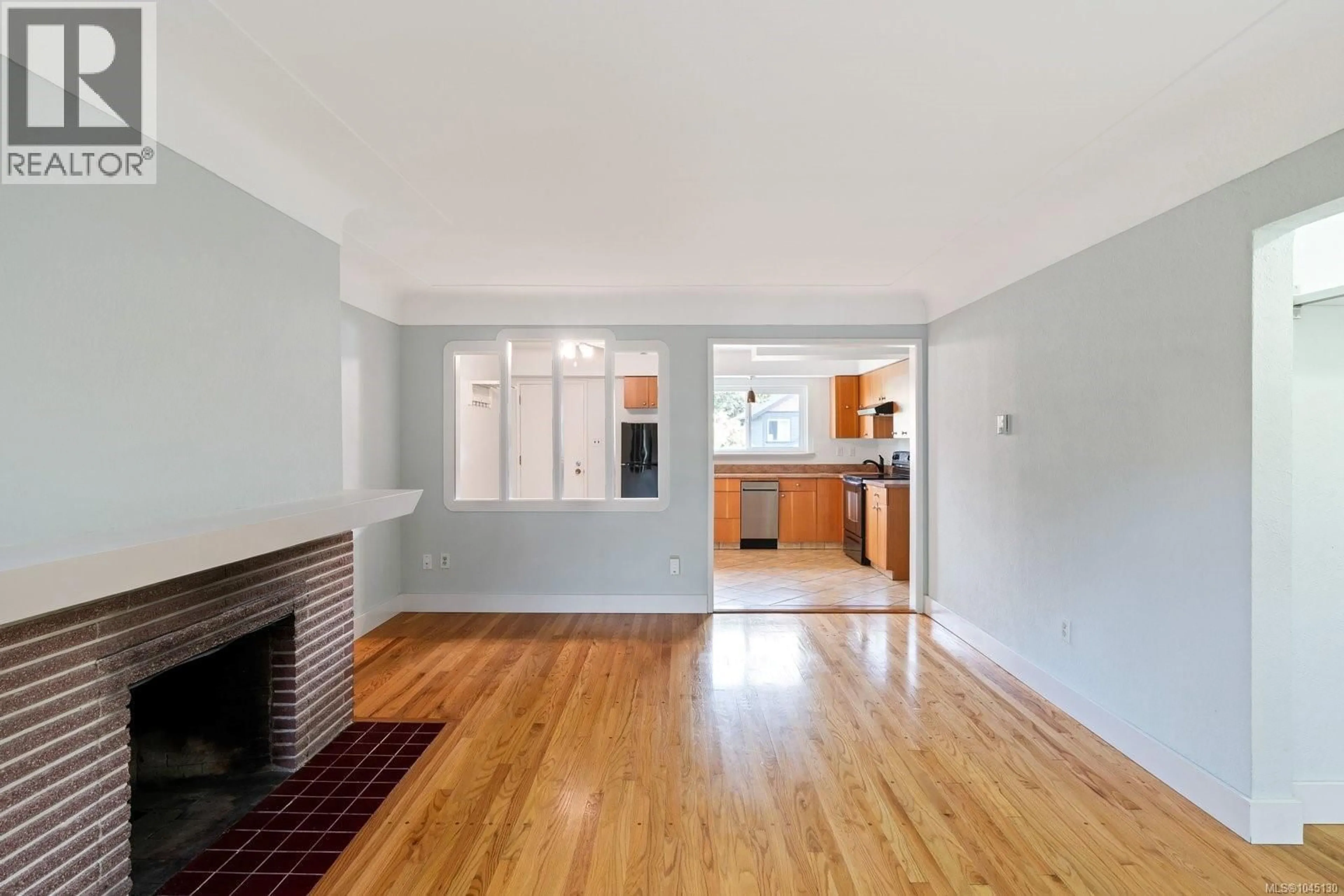 A pic of a room for 1481 BAY STREET, Victoria British Columbia V8R2A6