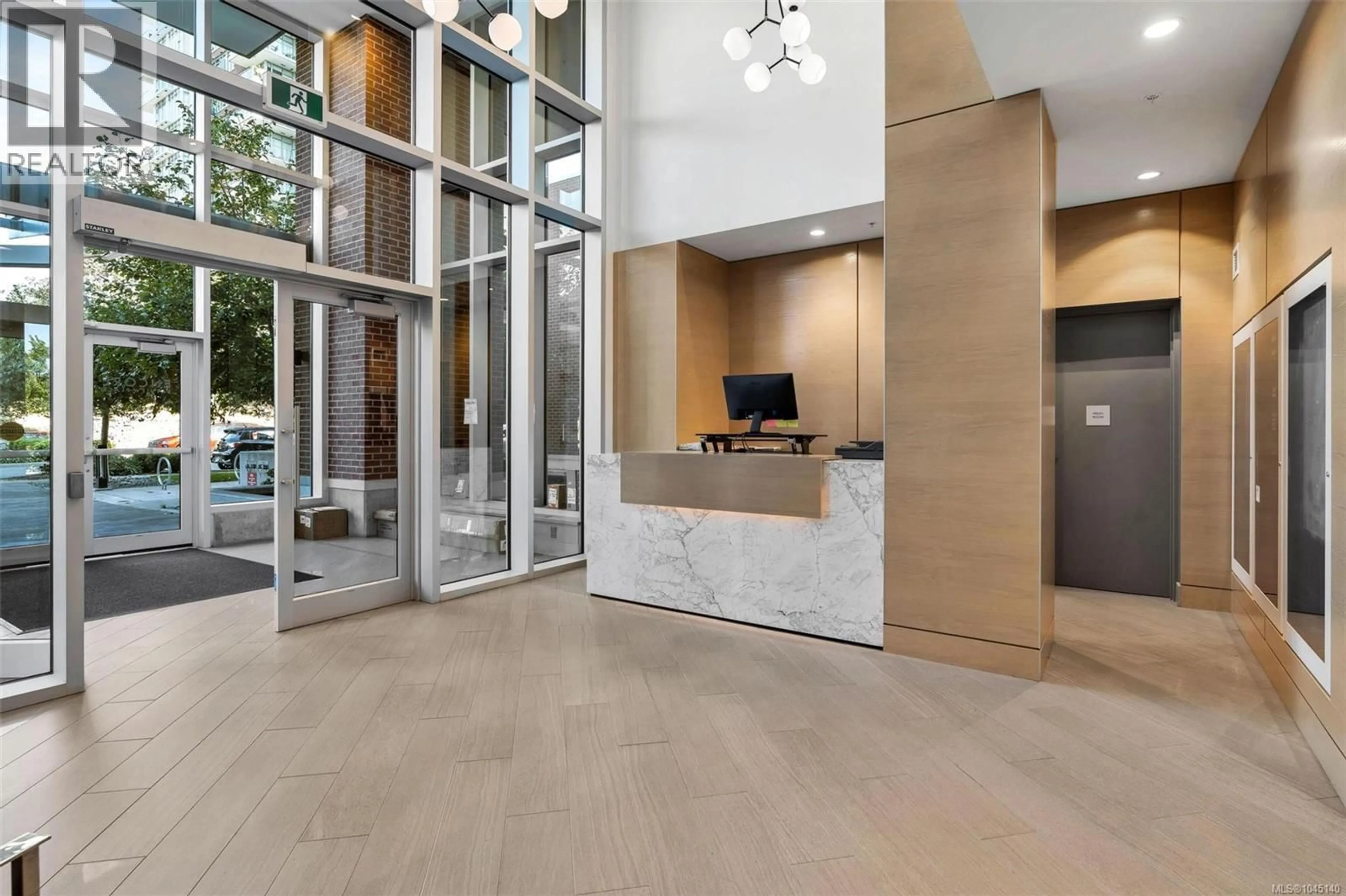 Indoor foyer for 1302 - 60 SAGHALIE ROAD, Victoria British Columbia V9A0H1