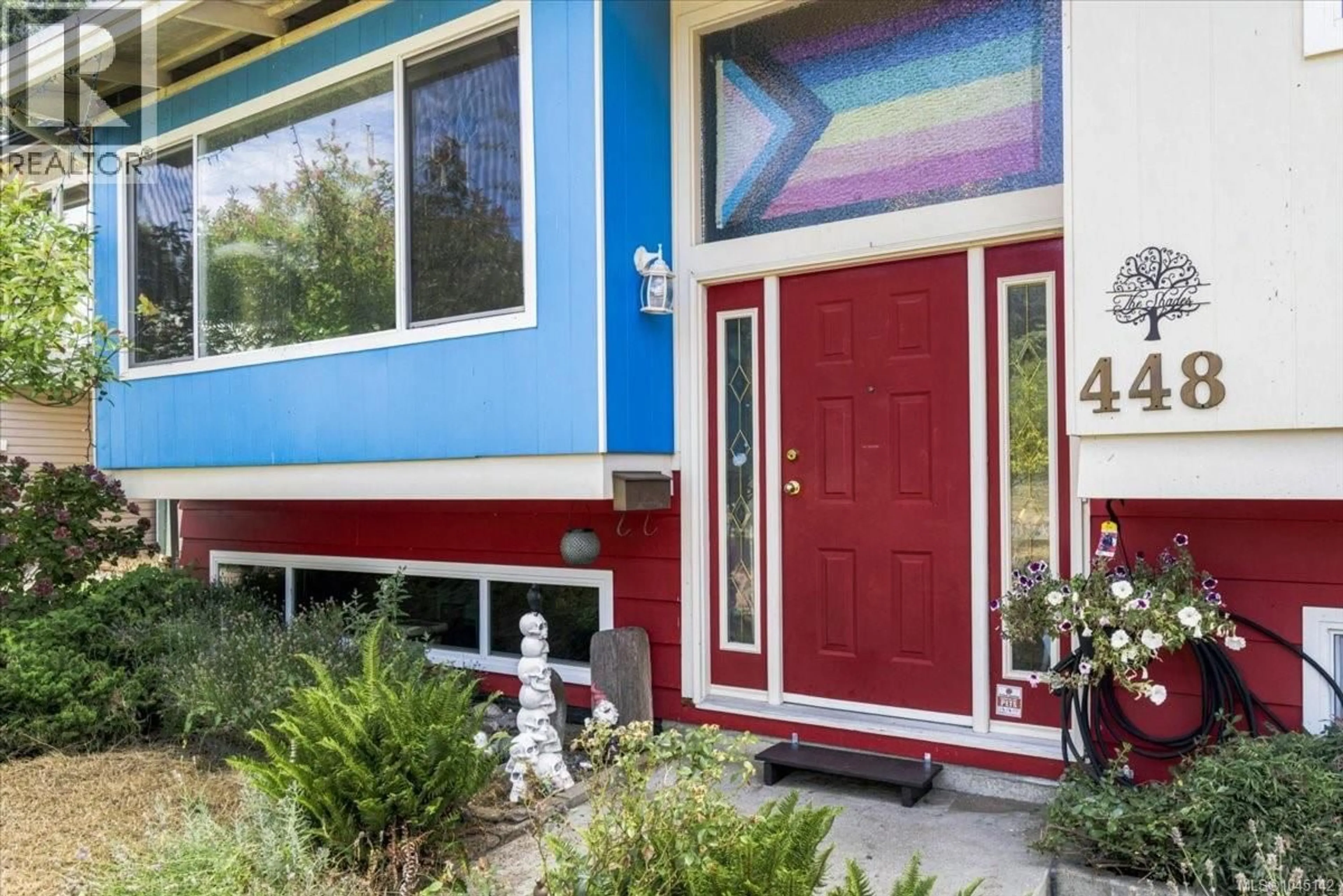 Home with vinyl exterior material, street for 448 LENHART AVENUE, Nanaimo British Columbia V9S4X3
