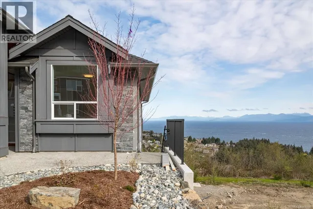 4684 AMBIENCE DRIVE, Nanaimo 2