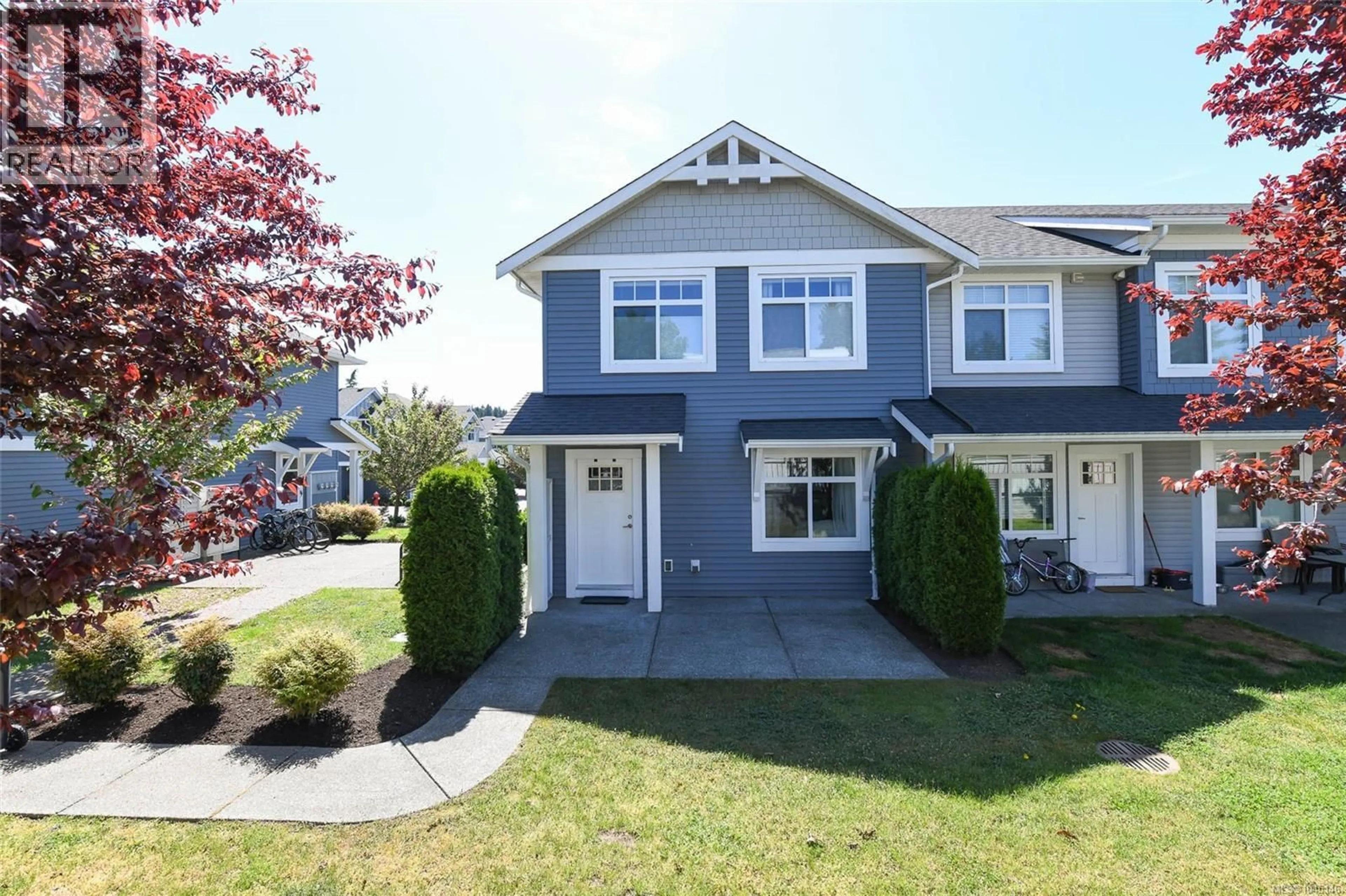 Home with vinyl exterior material, street for 104 - 2485 IDIENS WAY, Courtenay British Columbia V9N9J4