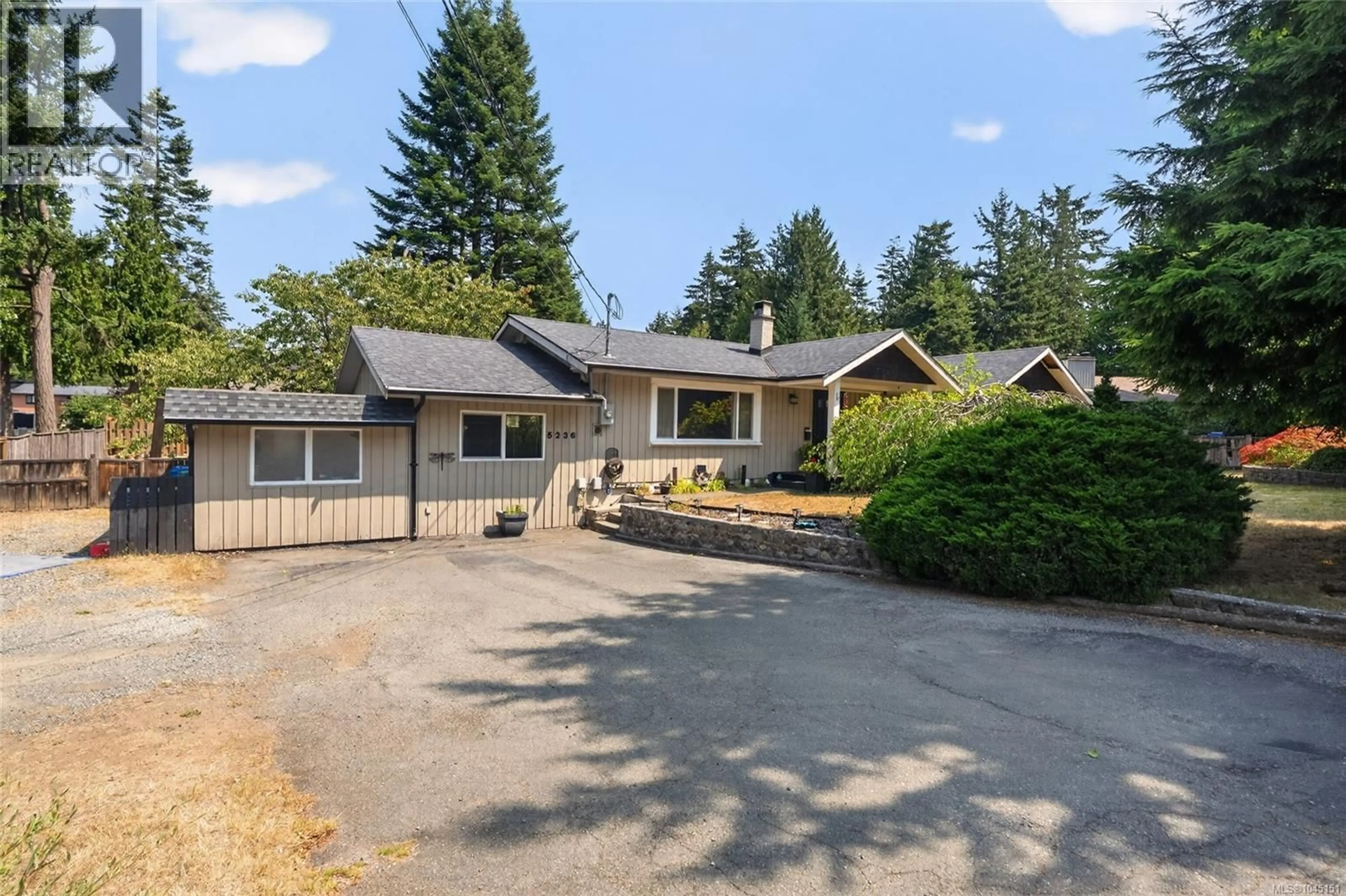 A pic from outside/outdoor area/front of a property/back of a property/a pic from drone, street for 5236 BURNHAM CRESCENT, Nanaimo British Columbia V9T2H9