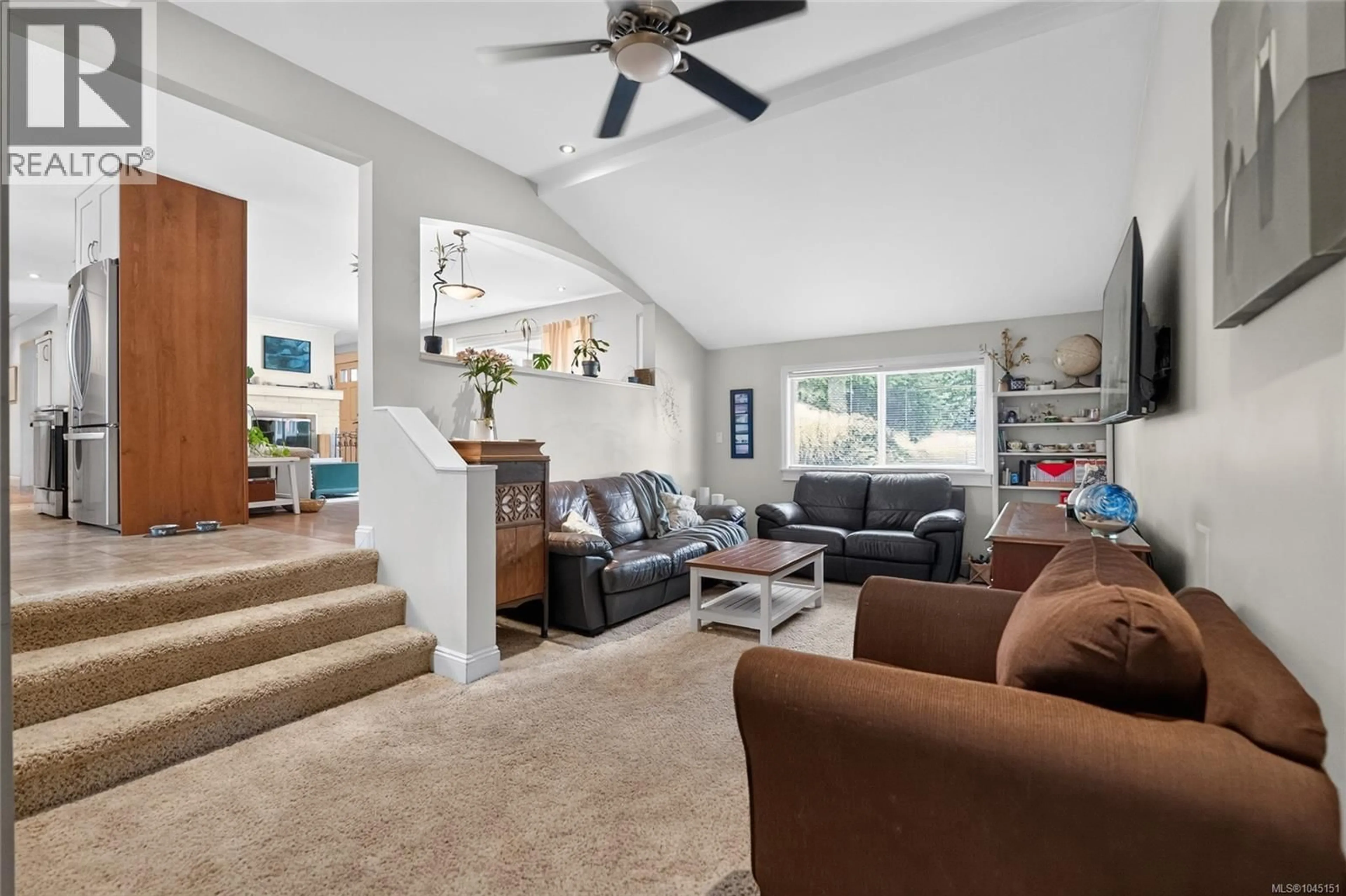 Living room with furniture, unknown for 5236 BURNHAM CRESCENT, Nanaimo British Columbia V9T2H9