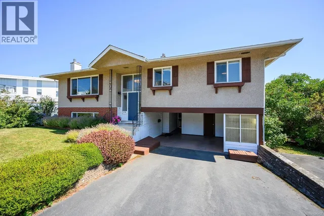 178 RODELLO STREET, Comox 2