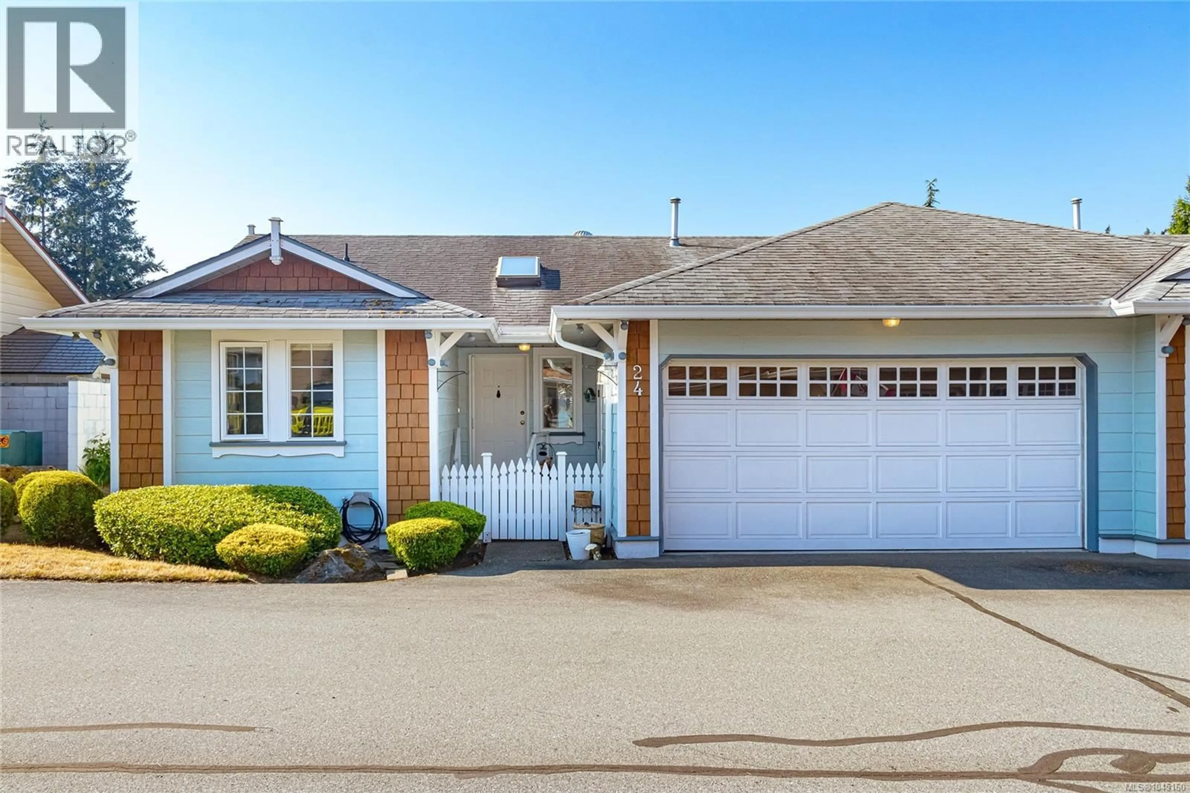 Home with vinyl exterior material, street for 24 - 9933 CHEMAINUS ROAD, Chemainus British Columbia V0R1K1