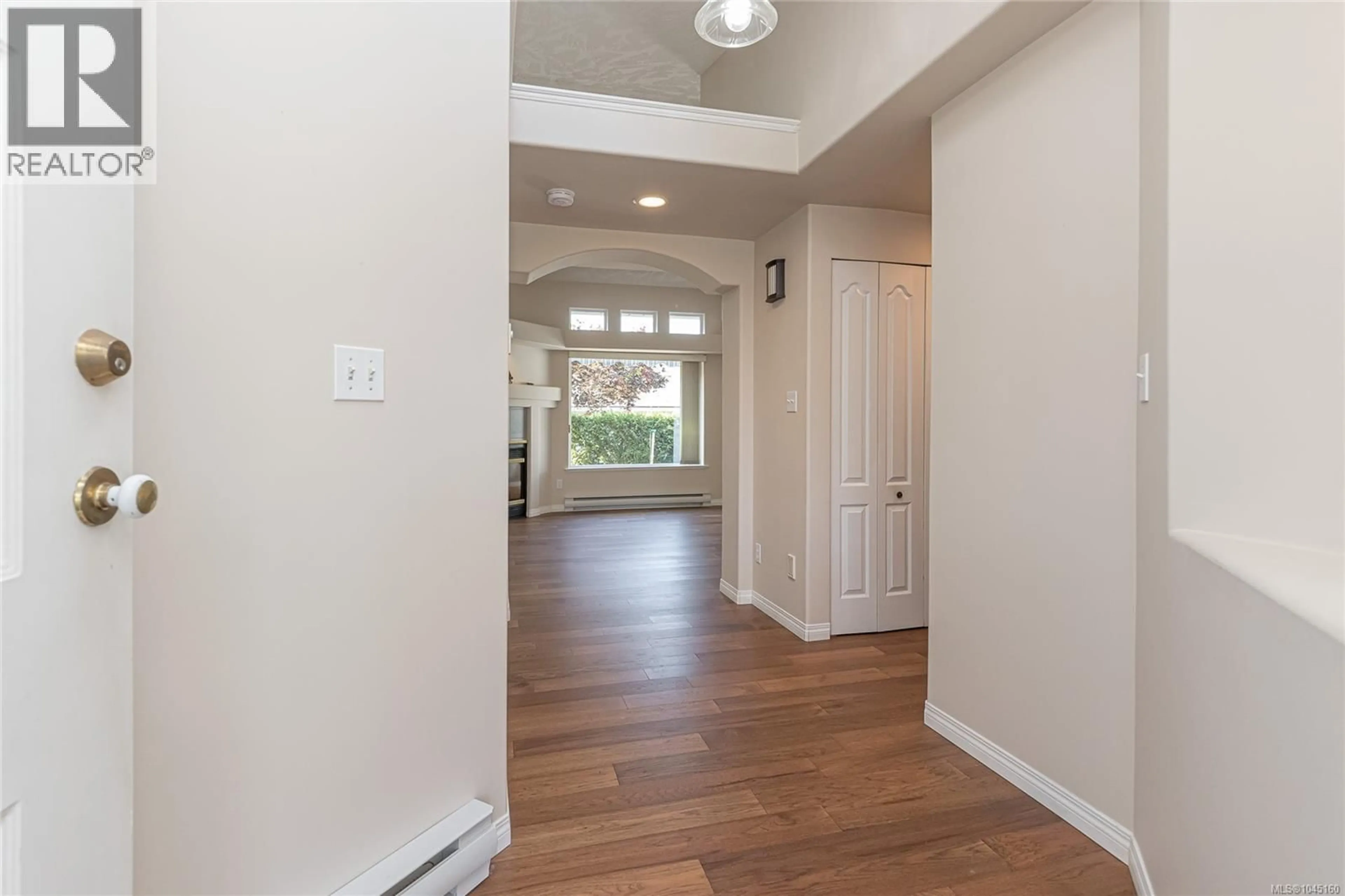 Indoor entryway for 24 - 9933 CHEMAINUS ROAD, Chemainus British Columbia V0R1K1