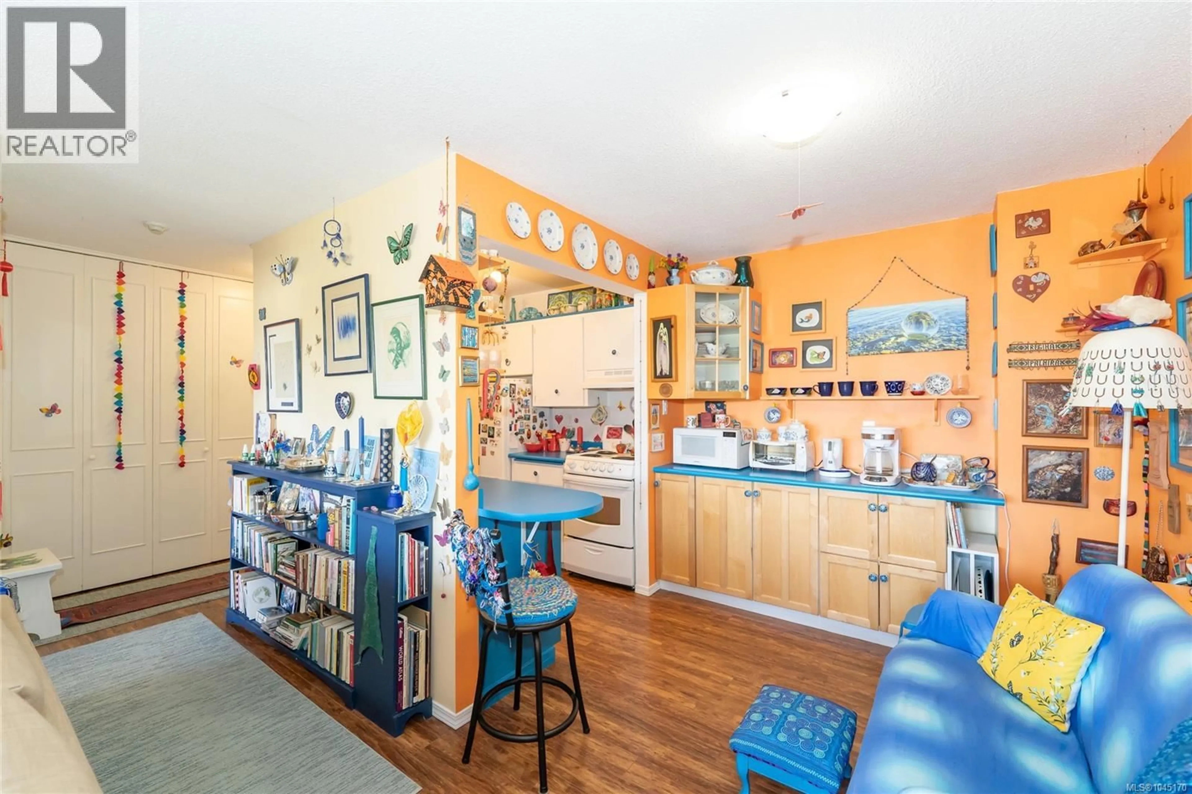 Open concept kitchen, unknown for 418 - 964 HEYWOOD STREET, Victoria British Columbia V8V2Y5