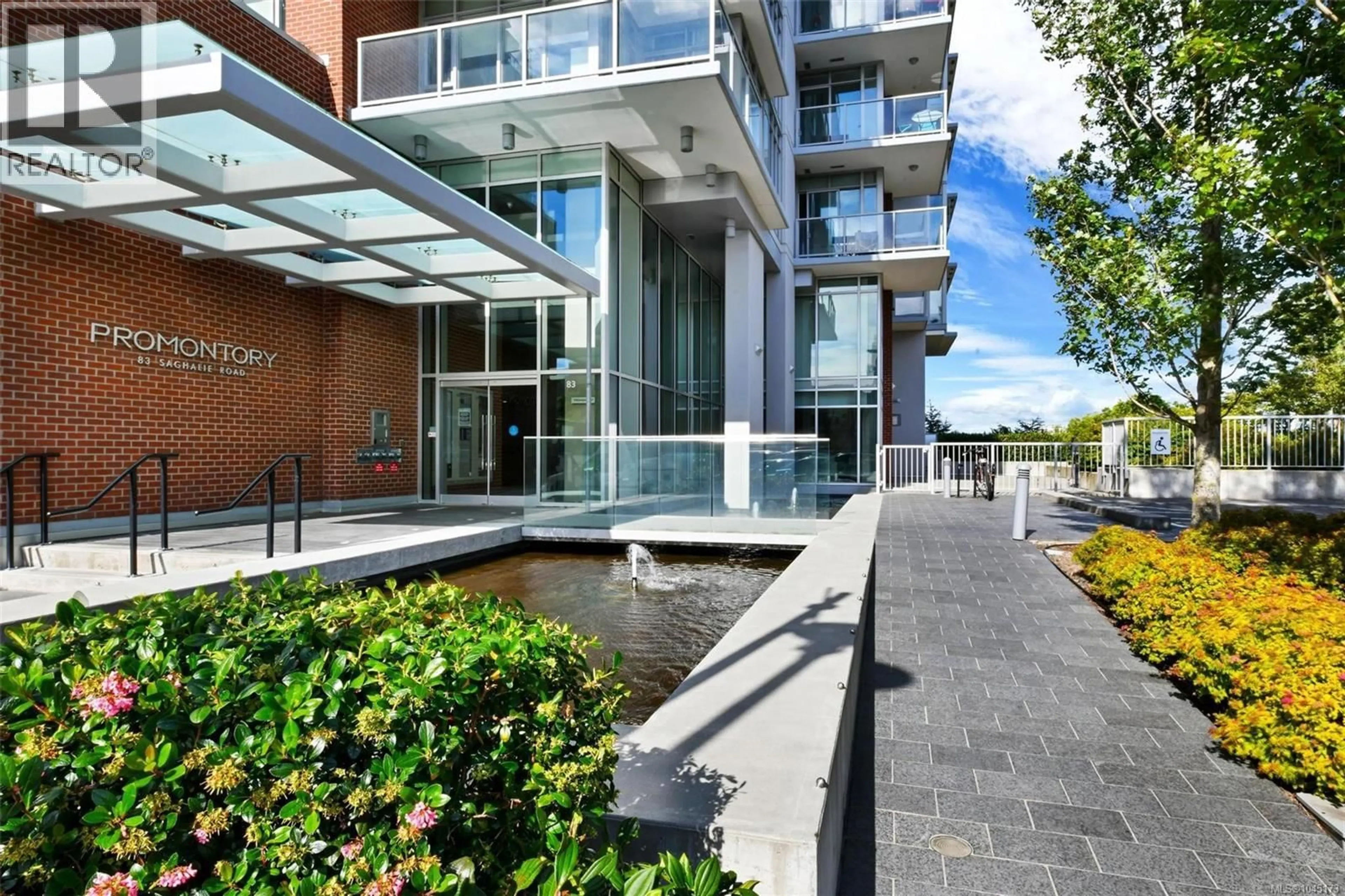 Patio, street for 702 - 83 SAGHALIE ROAD, Victoria British Columbia V9A0E7