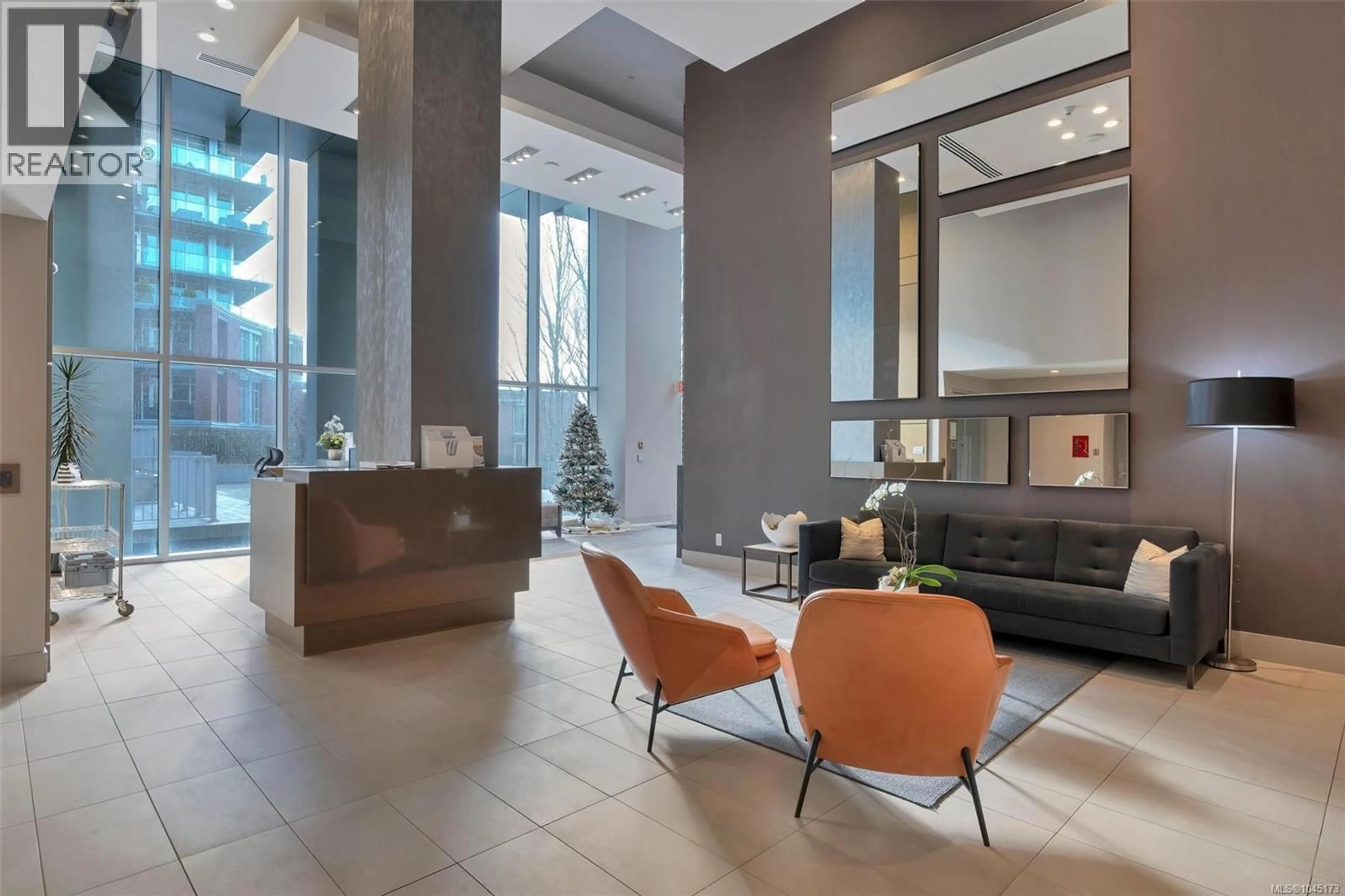 Lobby for 702 - 83 SAGHALIE ROAD, Victoria British Columbia V9A0E7