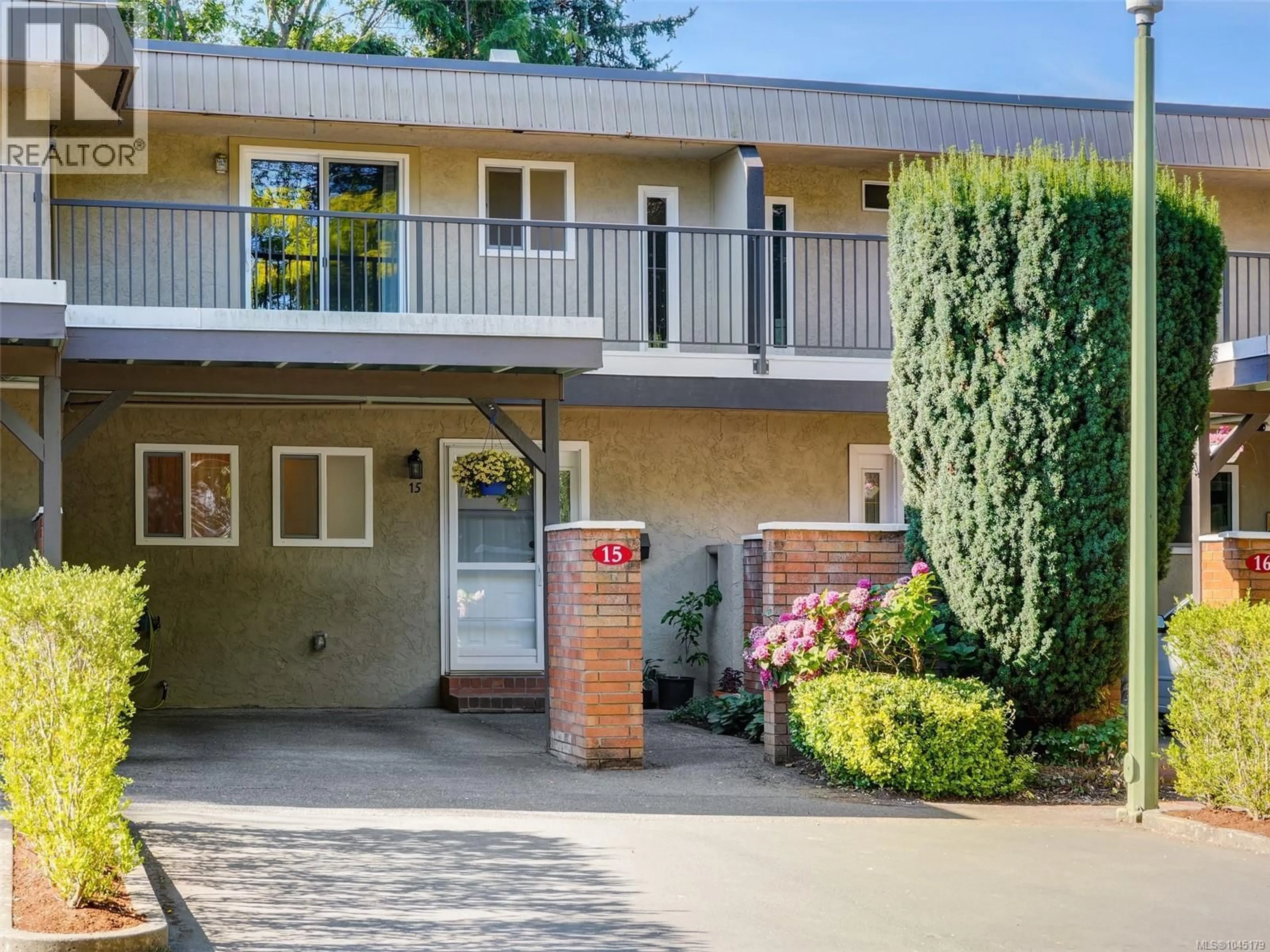 Unknown for 15 - 1701 MCKENZIE AVENUE, Saanich British Columbia V8N1A6