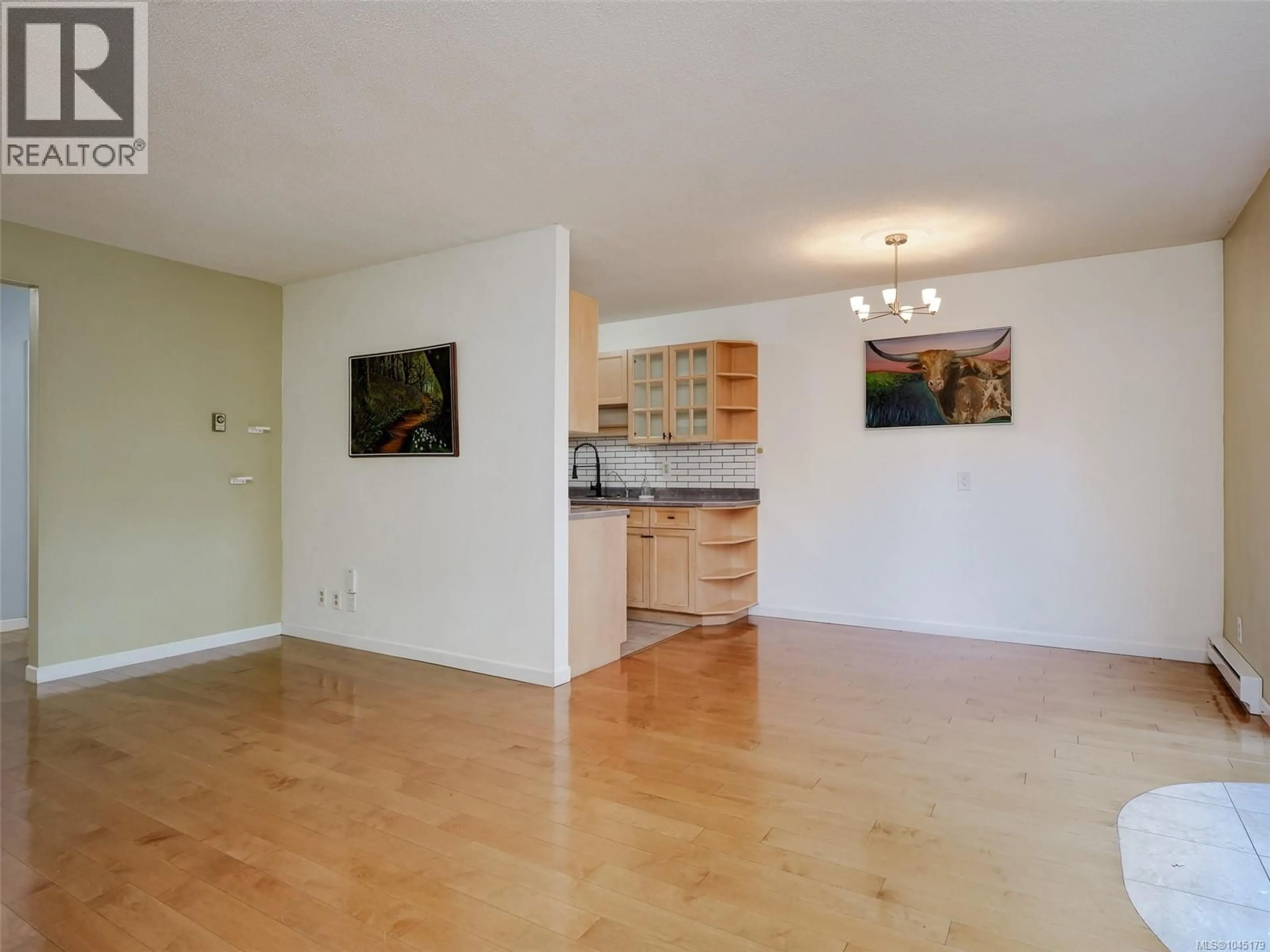A pic of a room for 15 - 1701 MCKENZIE AVENUE, Saanich British Columbia V8N1A6