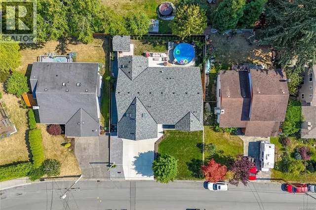 2104 COLINWOOD ROAD, Sidney 5