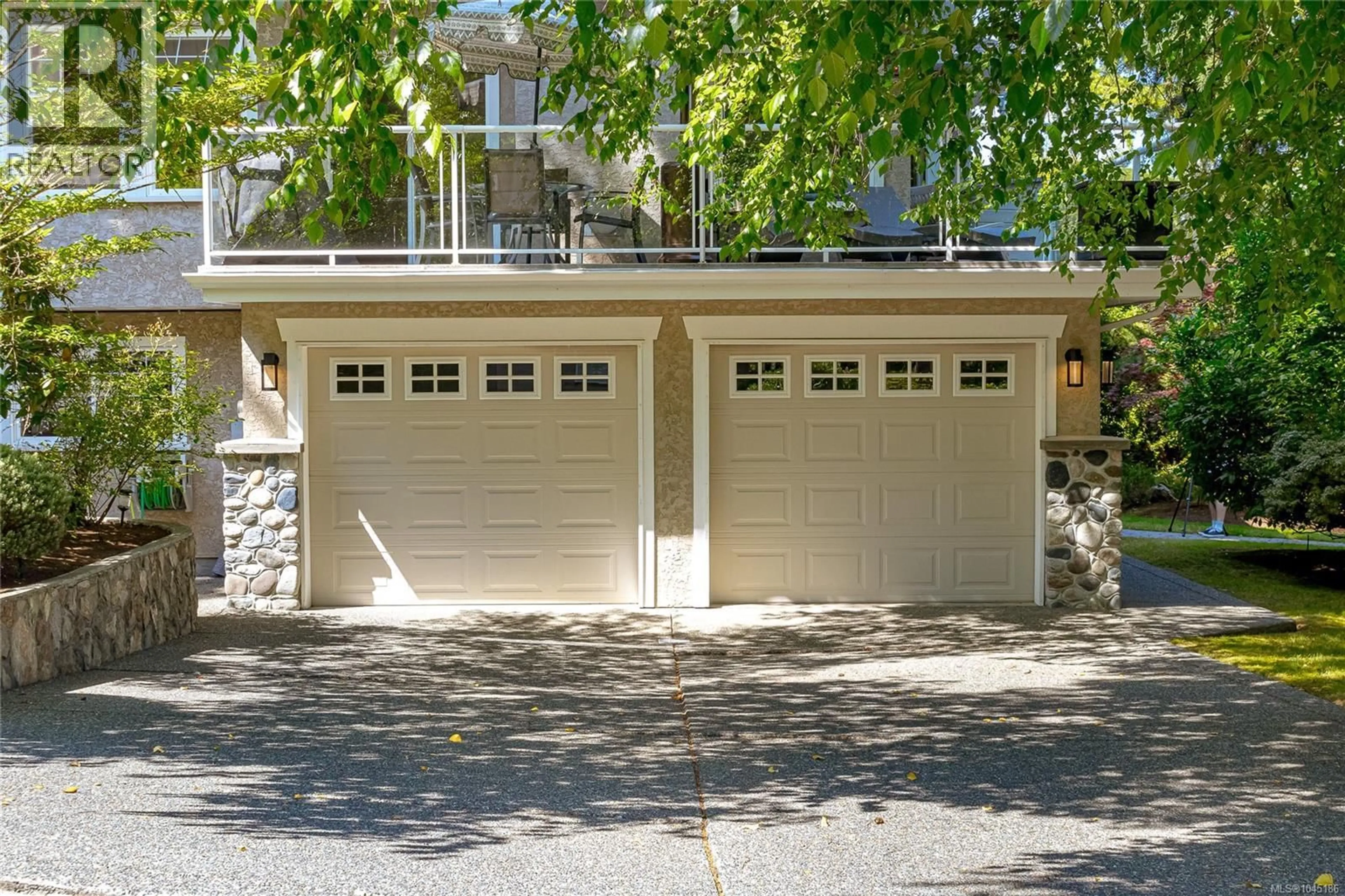 Indoor garage for 7348 RIDGEDOWN COURT, Central Saanich British Columbia V8M2H7