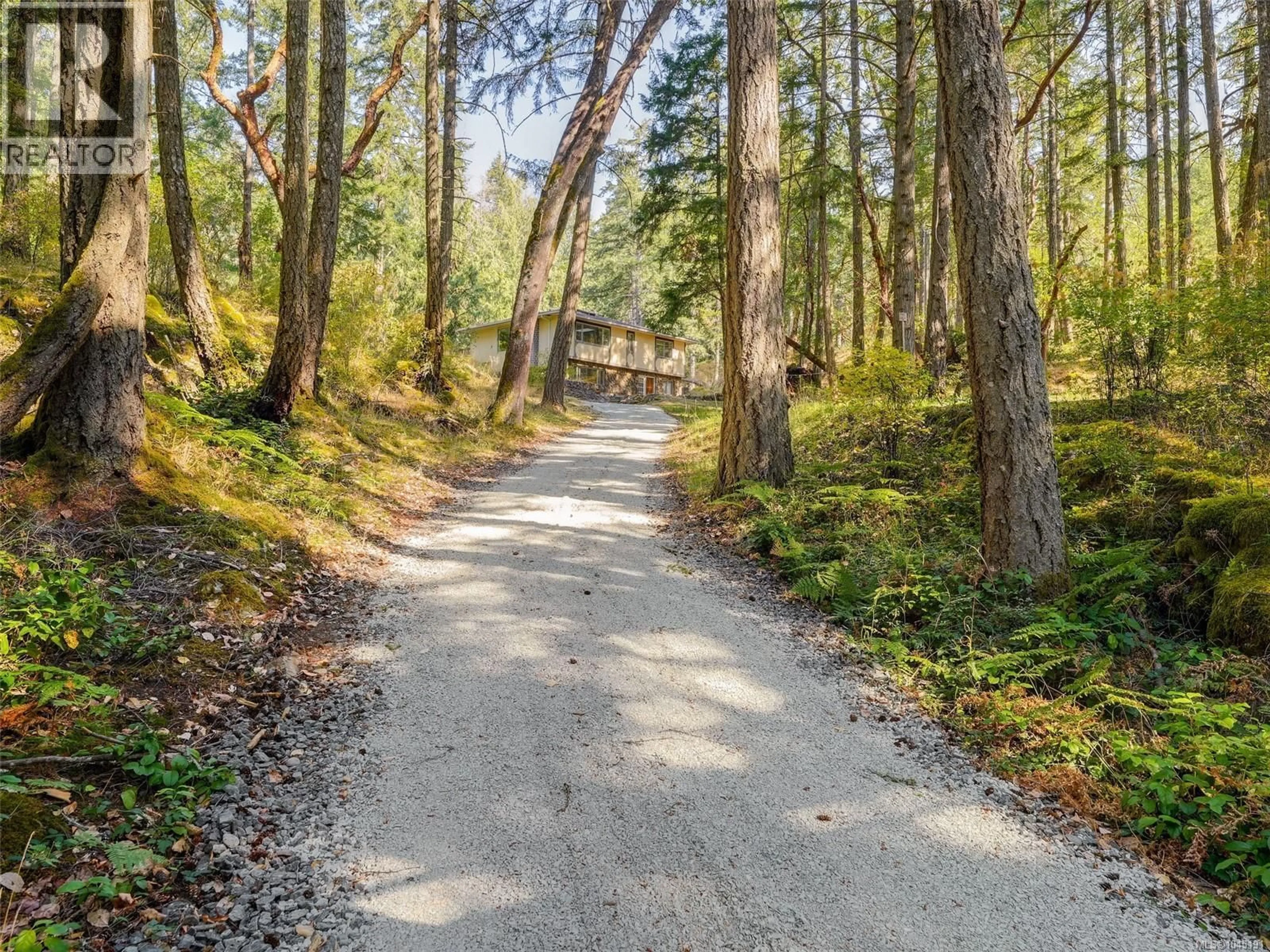 Unknown for 912 FINLAYSON ARM ROAD, Highlands British Columbia V9B6E6