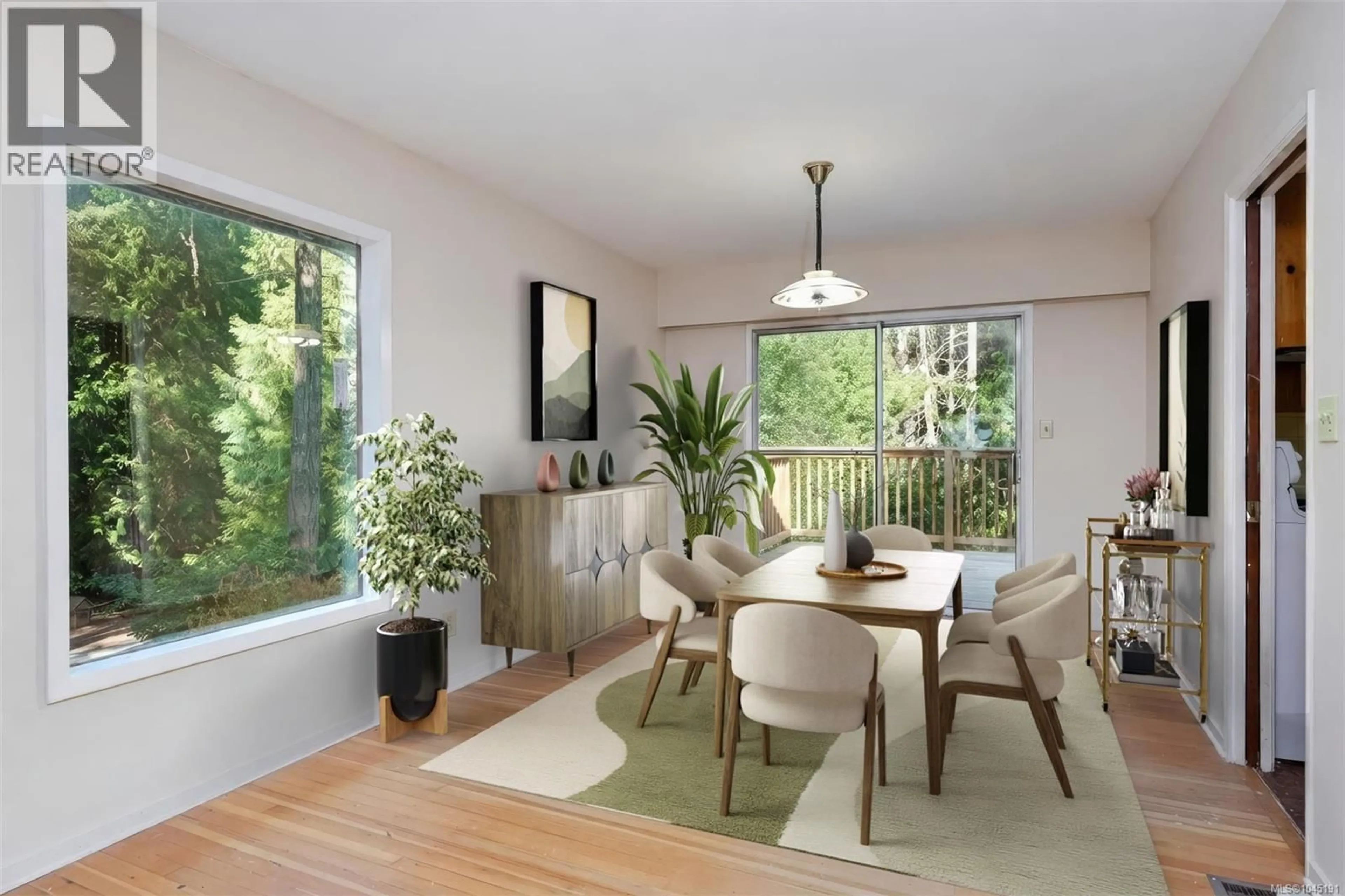 Dining room, wood/laminate floor for 912 FINLAYSON ARM ROAD, Highlands British Columbia V9B6E6