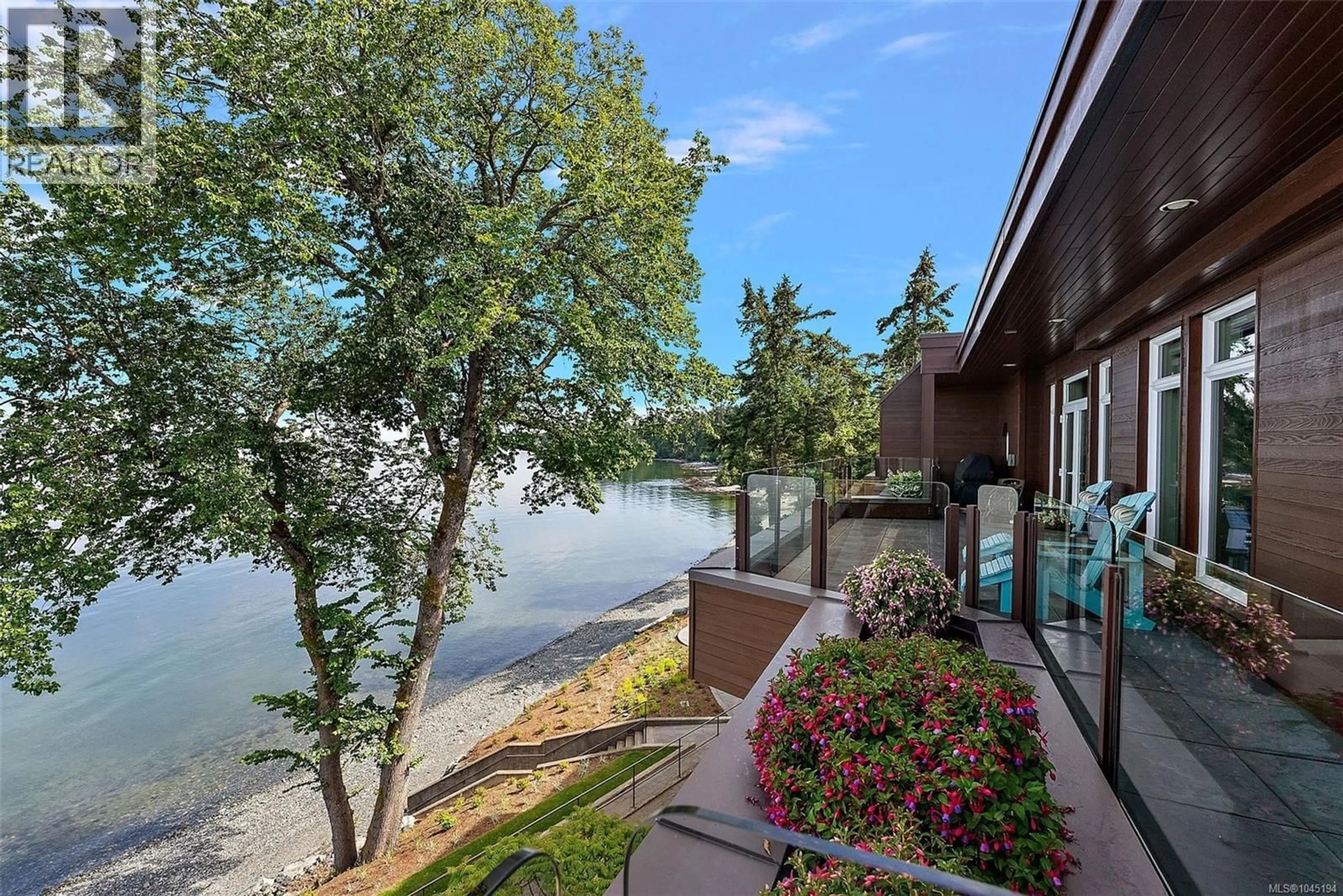 Patio, water/lake/river/ocean view for 302 - 9115 LOCHSIDE DRIVE, North Saanich British Columbia V8L1N1