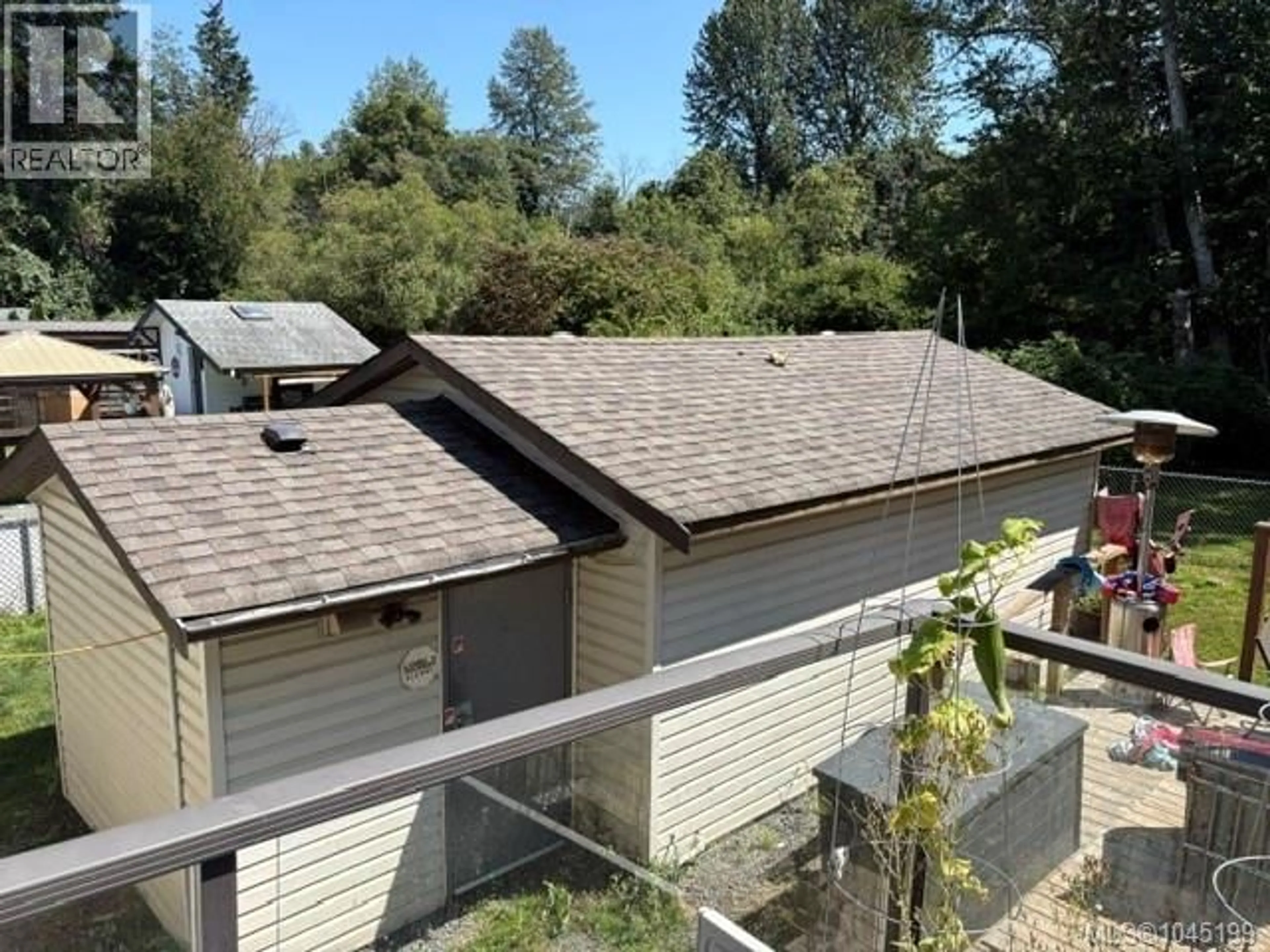 A pic from outside/outdoor area/front of a property/back of a property/a pic from drone, unknown for 1932 EMBLETON CRESCENT, Courtenay British Columbia V9N6N8
