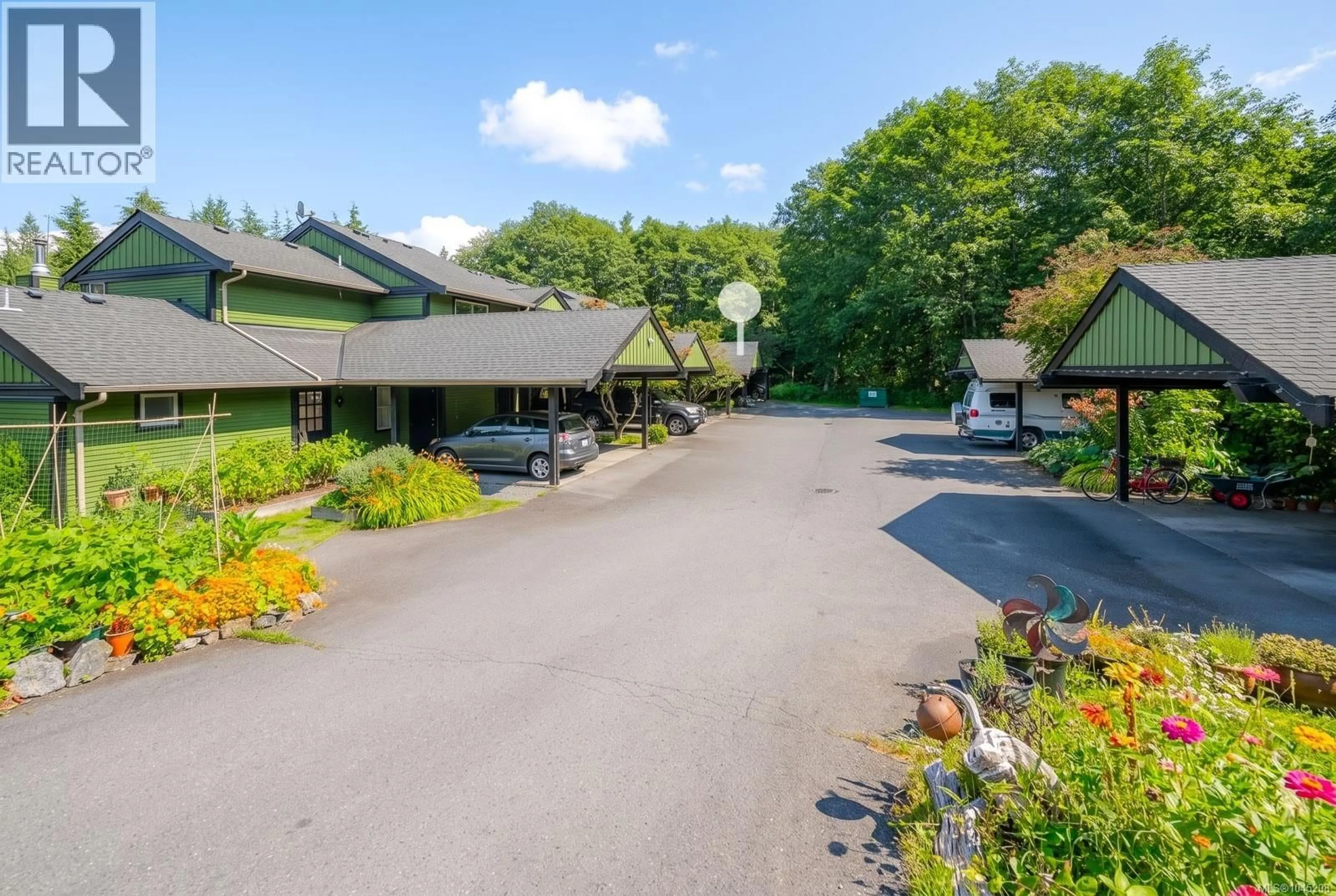 Patio, mountain view for 6 - 301 ARNET ROAD, Tofino British Columbia V0R2Z0