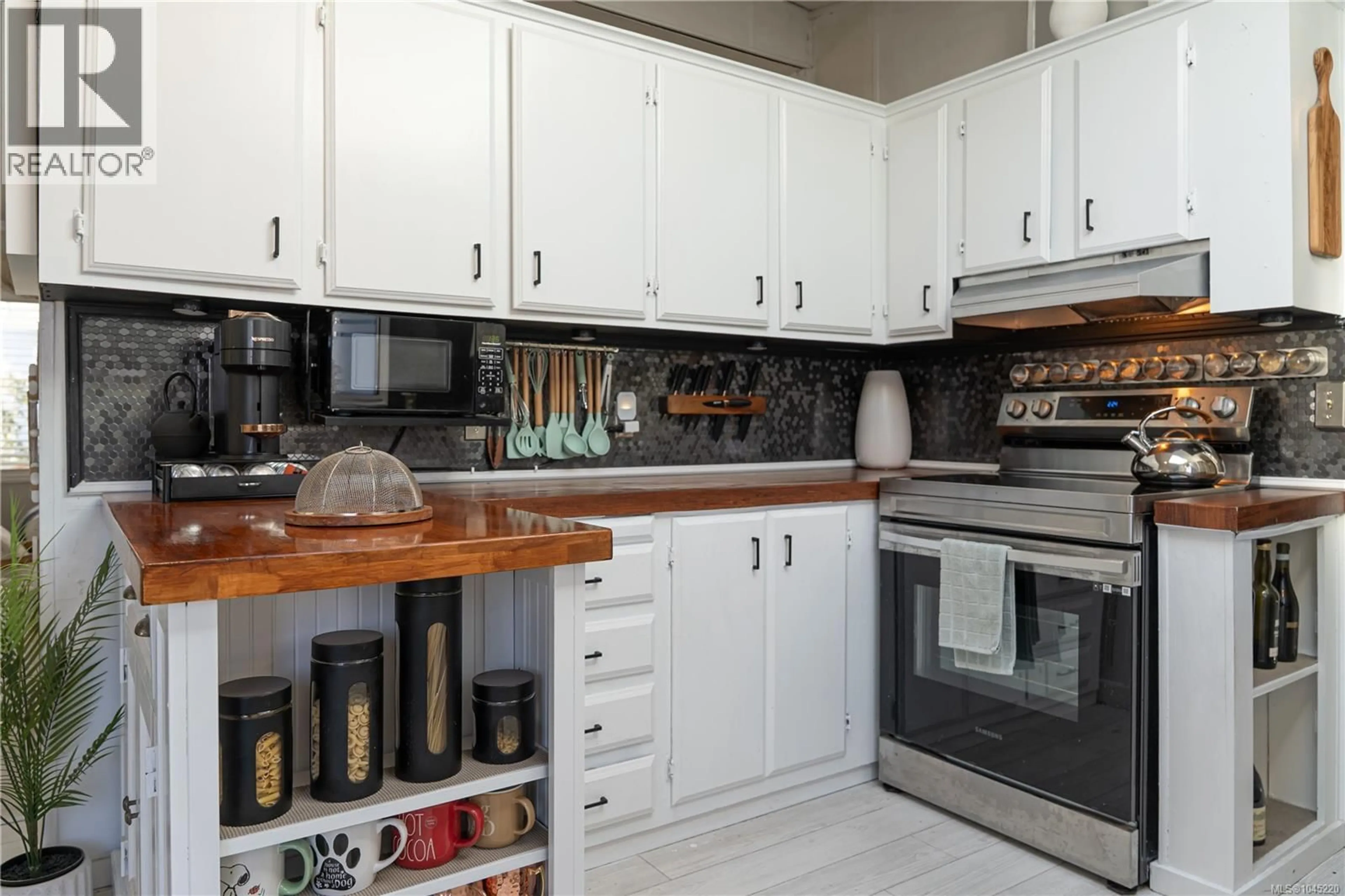 Unknown for 33 - 7701 CENTRAL SAANICH ROAD, Central Saanich British Columbia V8M1X3