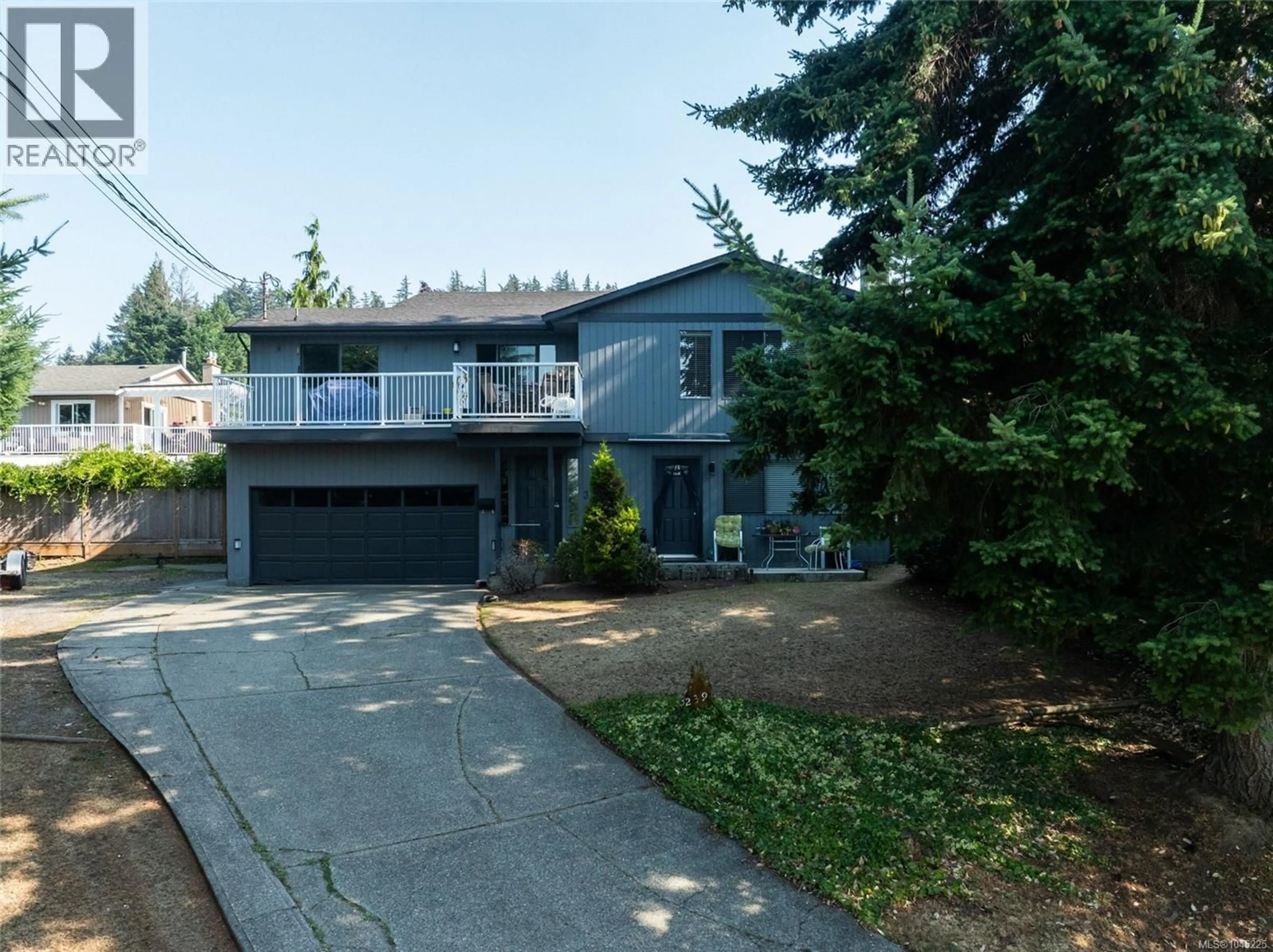 Home with vinyl exterior material, street for 3239 SEDGWICK DRIVE, Colwood British Columbia V9C3K2