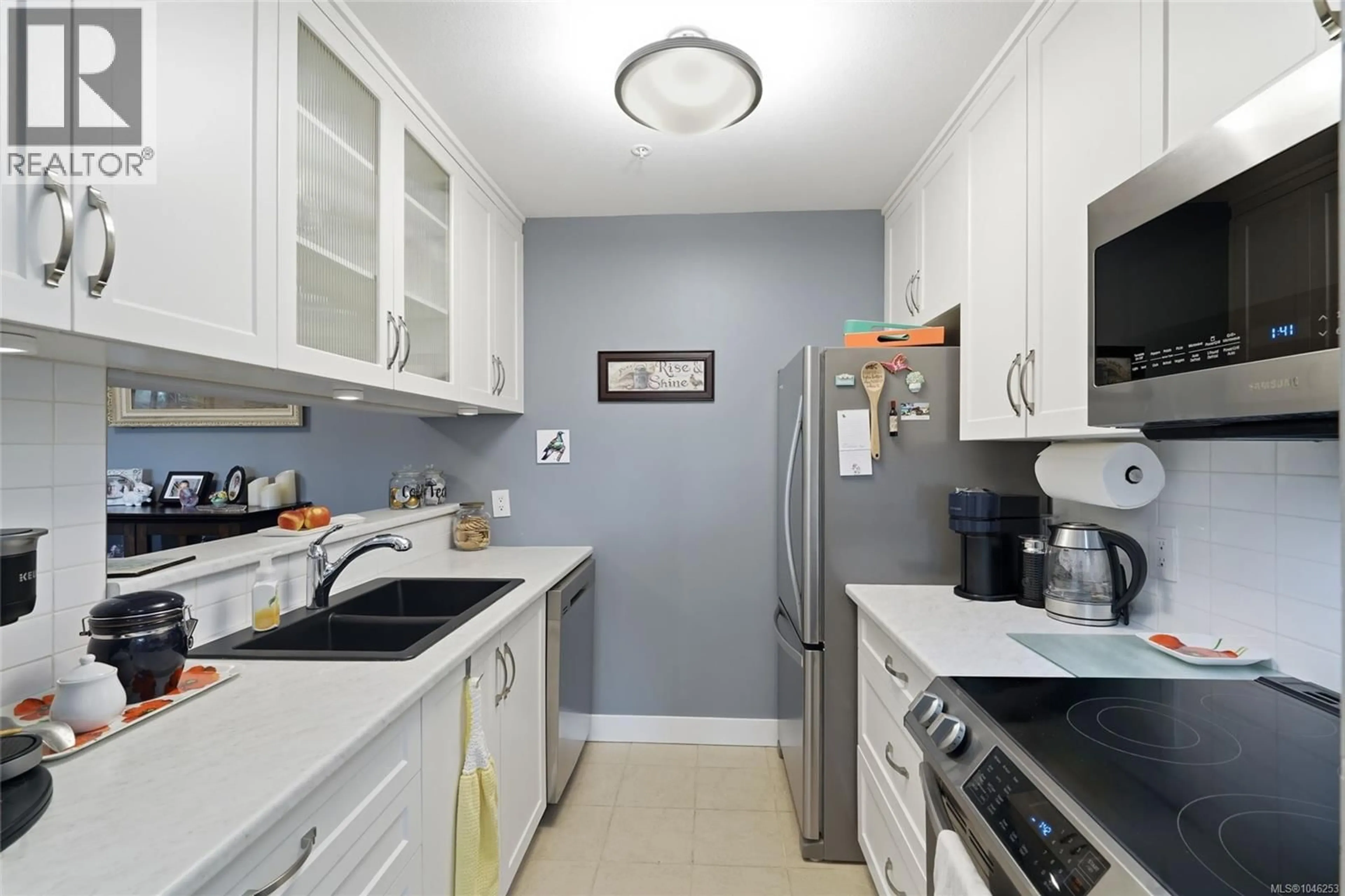 Standard kitchen, unknown for 207 - 4971 SONGBIRD PLACE, Nanaimo British Columbia V9T6L1