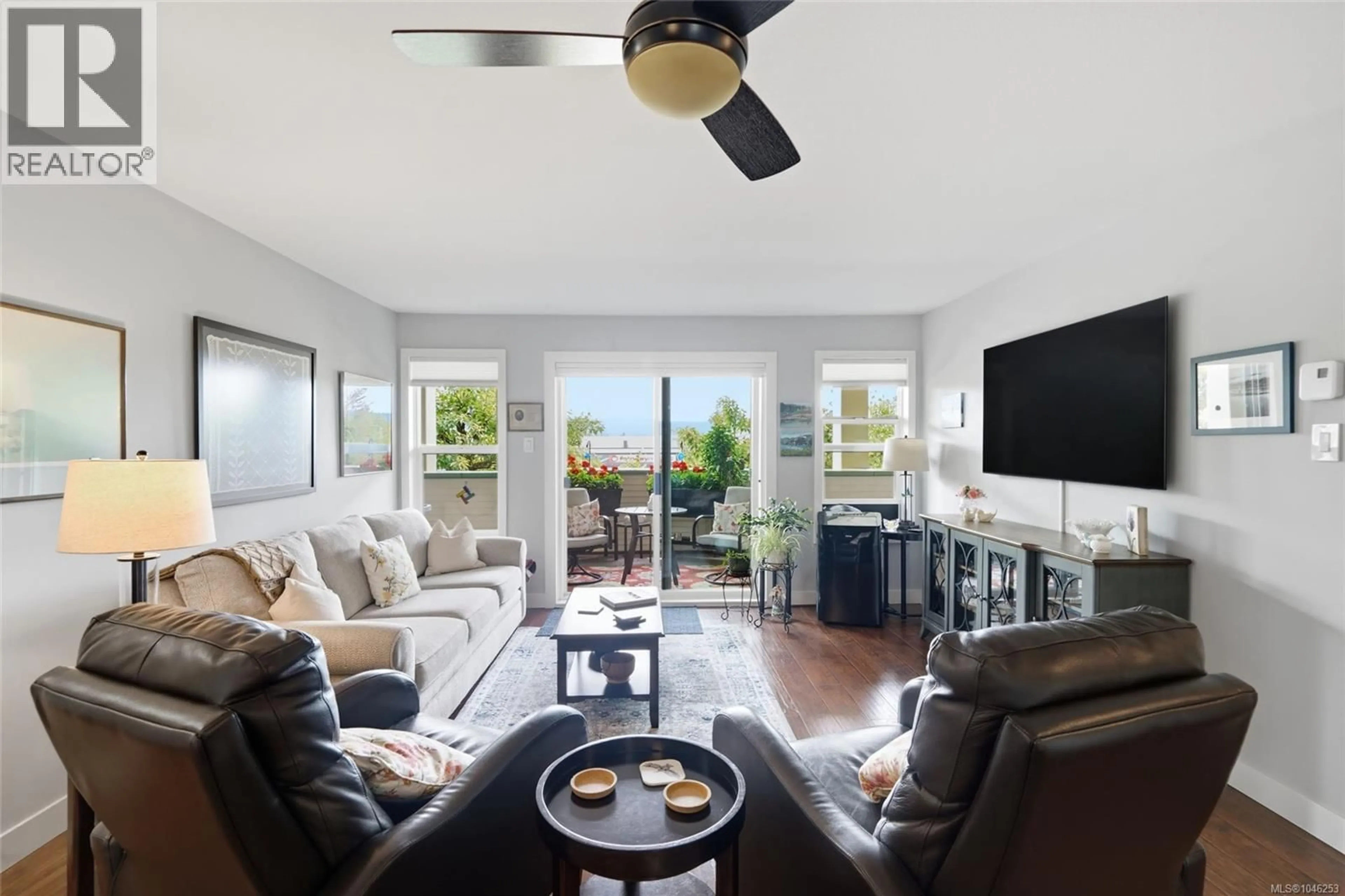 Living room with furniture, unknown for 207 - 4971 SONGBIRD PLACE, Nanaimo British Columbia V9T6L1