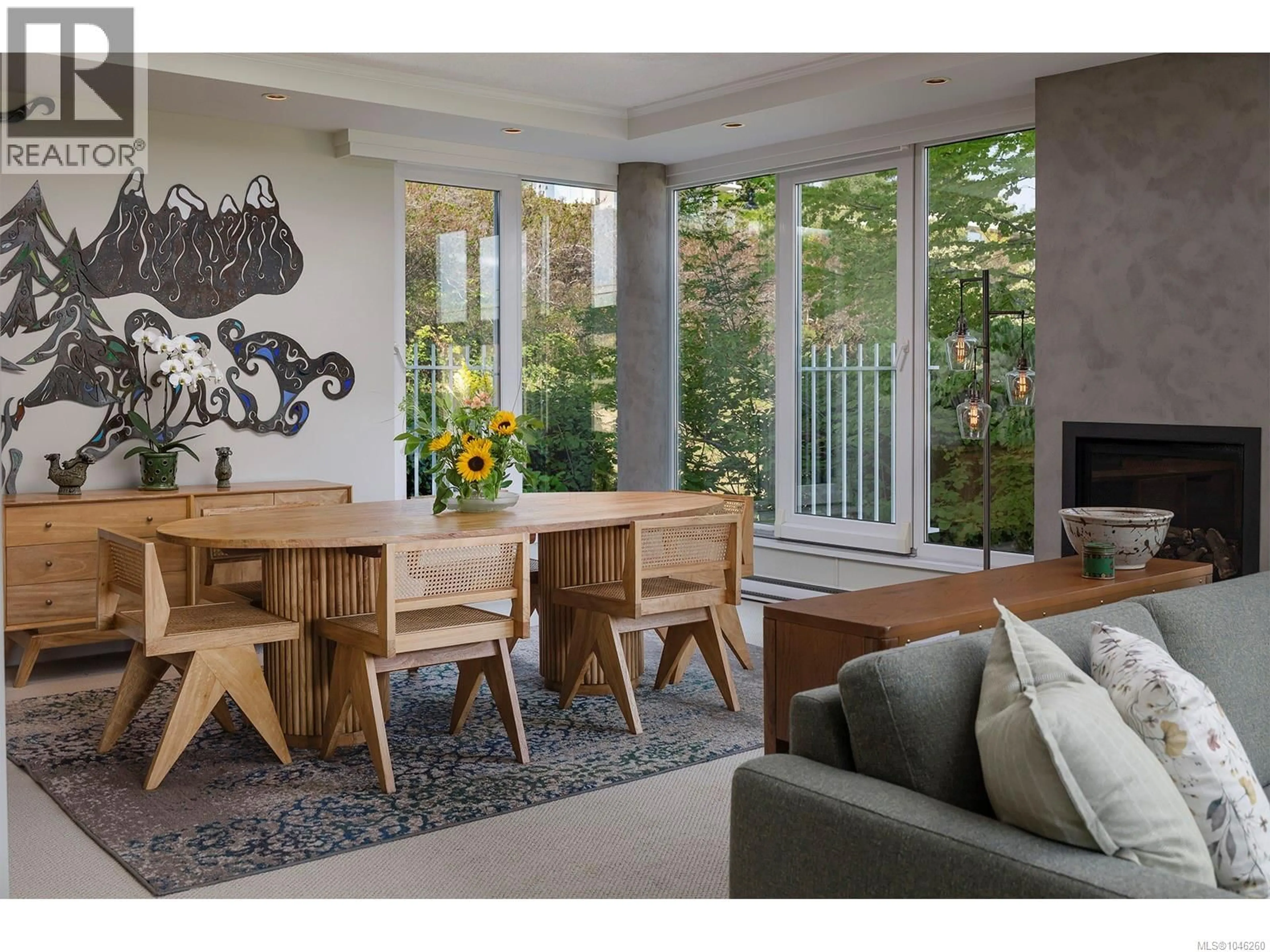 Living room with furniture, unknown for 204 - 5350 SAYWARD HILL CRESCENT, Saanich British Columbia V8Y3H9