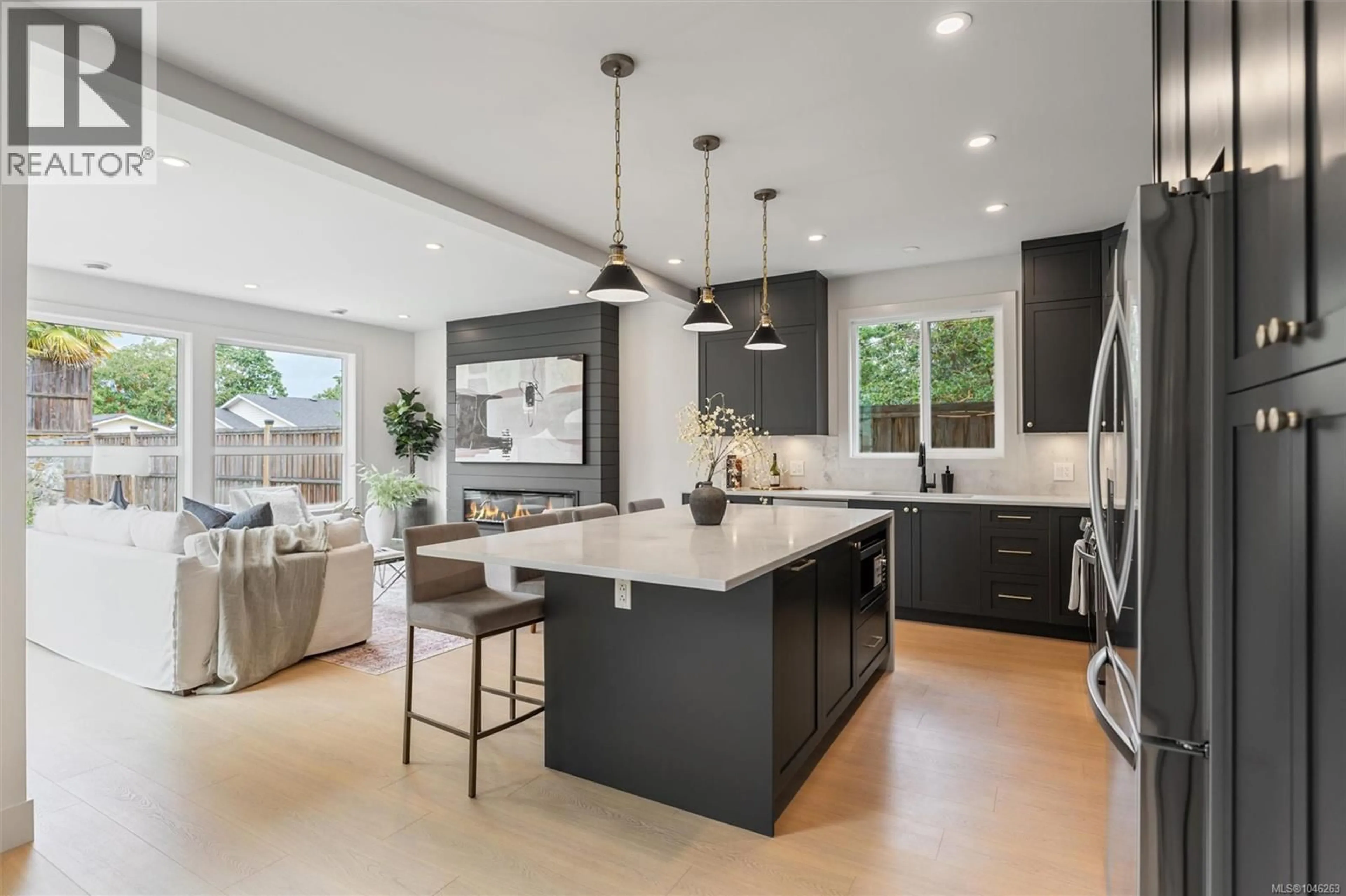 Open concept kitchen, unknown for 650 WISTERIA RIDGE, Langford British Columbia V9B3N4