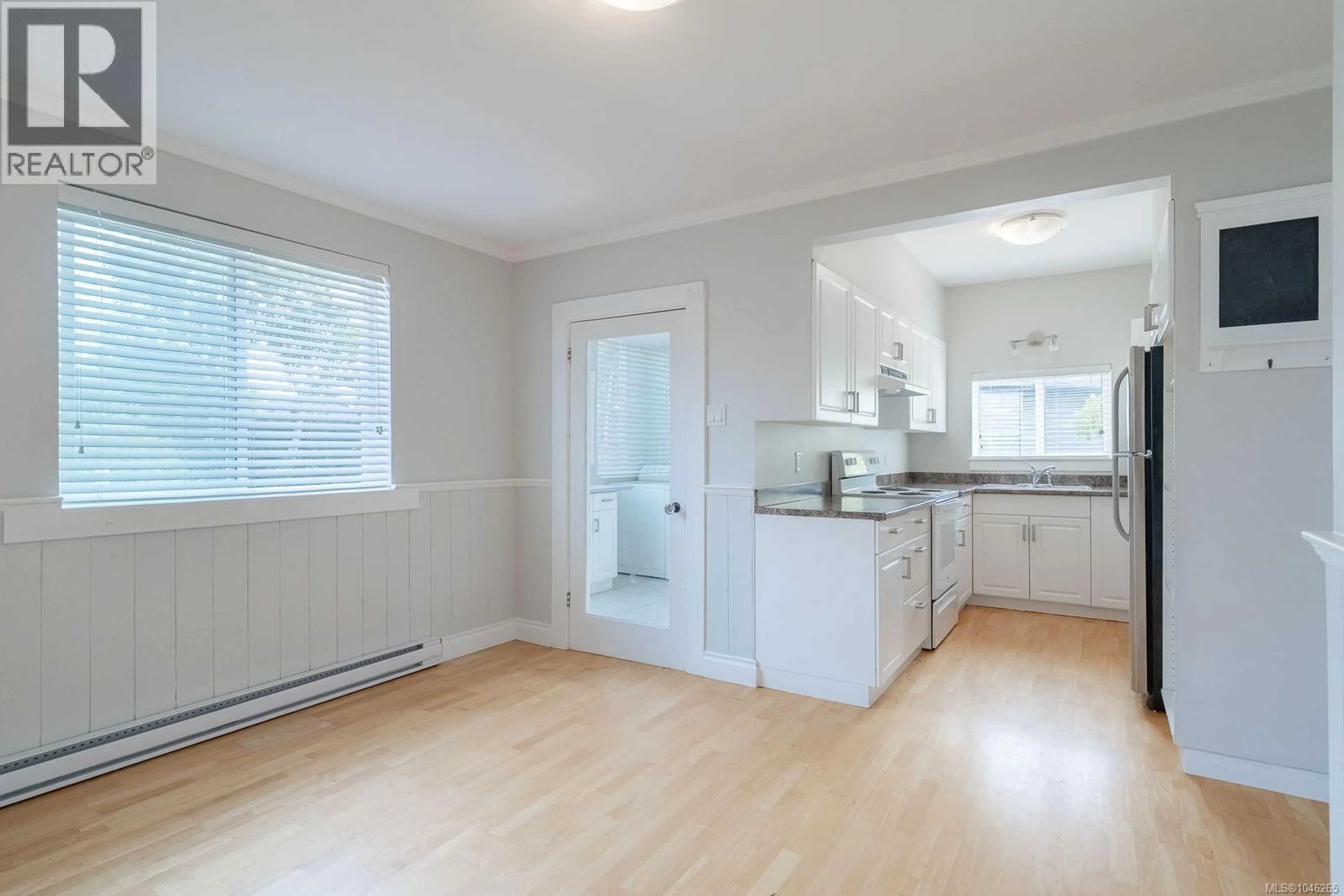 Open concept kitchen, unknown for 121 HAREWOOD ROAD, Nanaimo British Columbia V9R2Y7