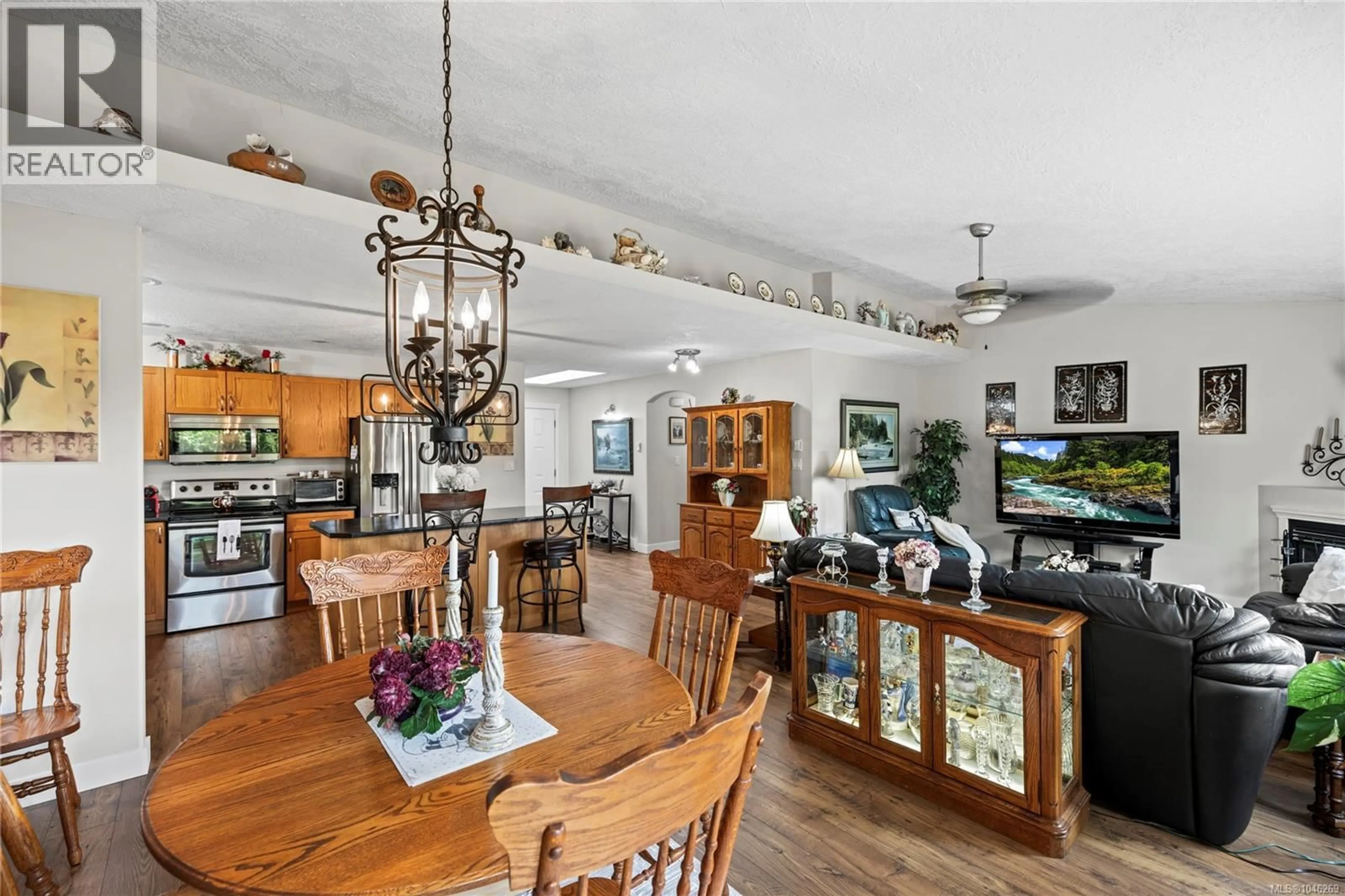 Open concept kitchen, unknown for 1746 WHITE BLOSSOM WAY, Nanaimo British Columbia V9X1X6