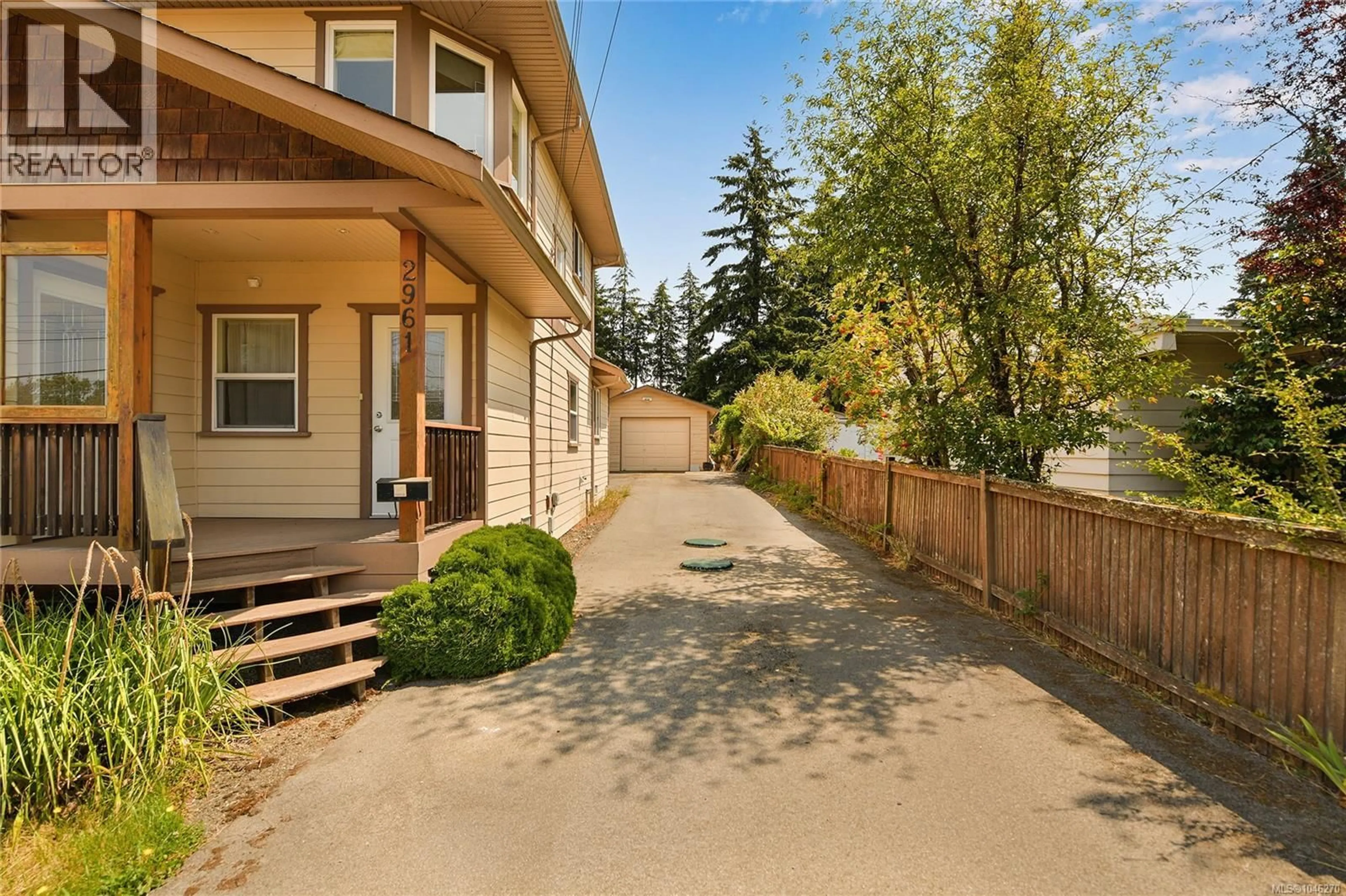 Patio, street for 2961 PICKFORD ROAD, Colwood British Columbia V9B2K8
