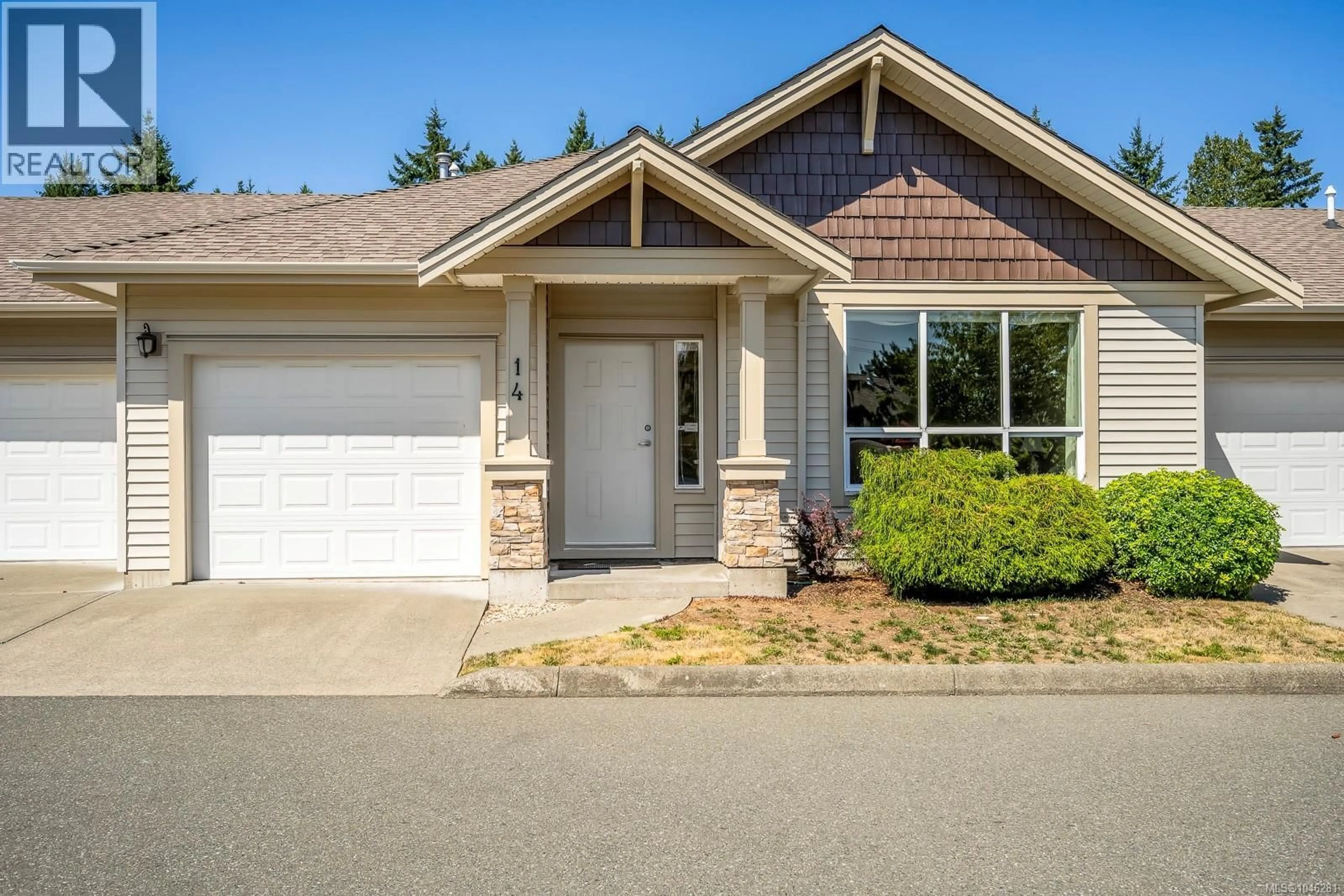 Home with vinyl exterior material, street for 14 - 730 ASPEN ROAD, Comox British Columbia V9M3Y4