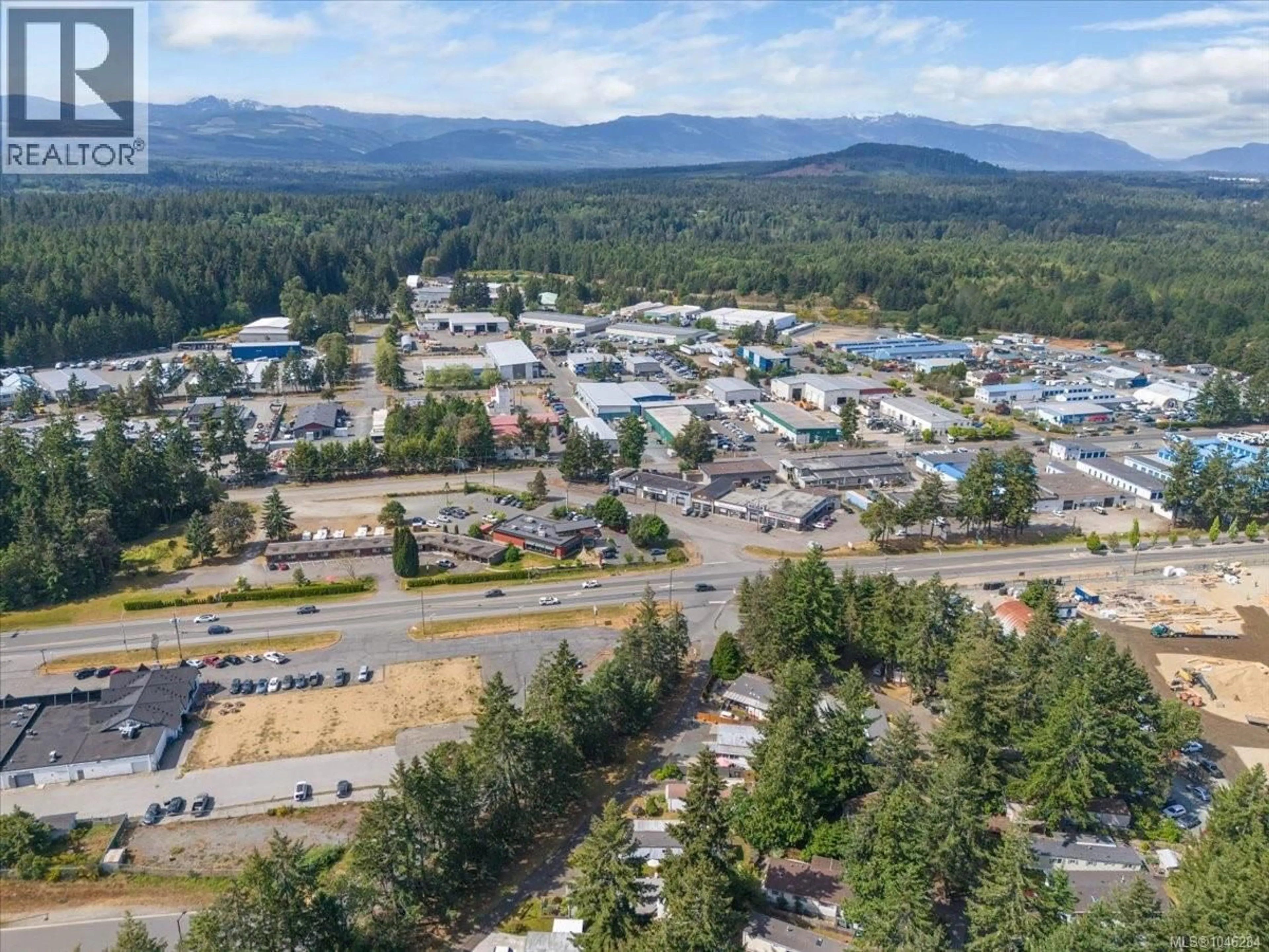 A pic from outside/outdoor area/front of a property/back of a property/a pic from drone, mountain view for 53 - 1247 ARBUTUS ROAD, Parksville British Columbia V9P1R3