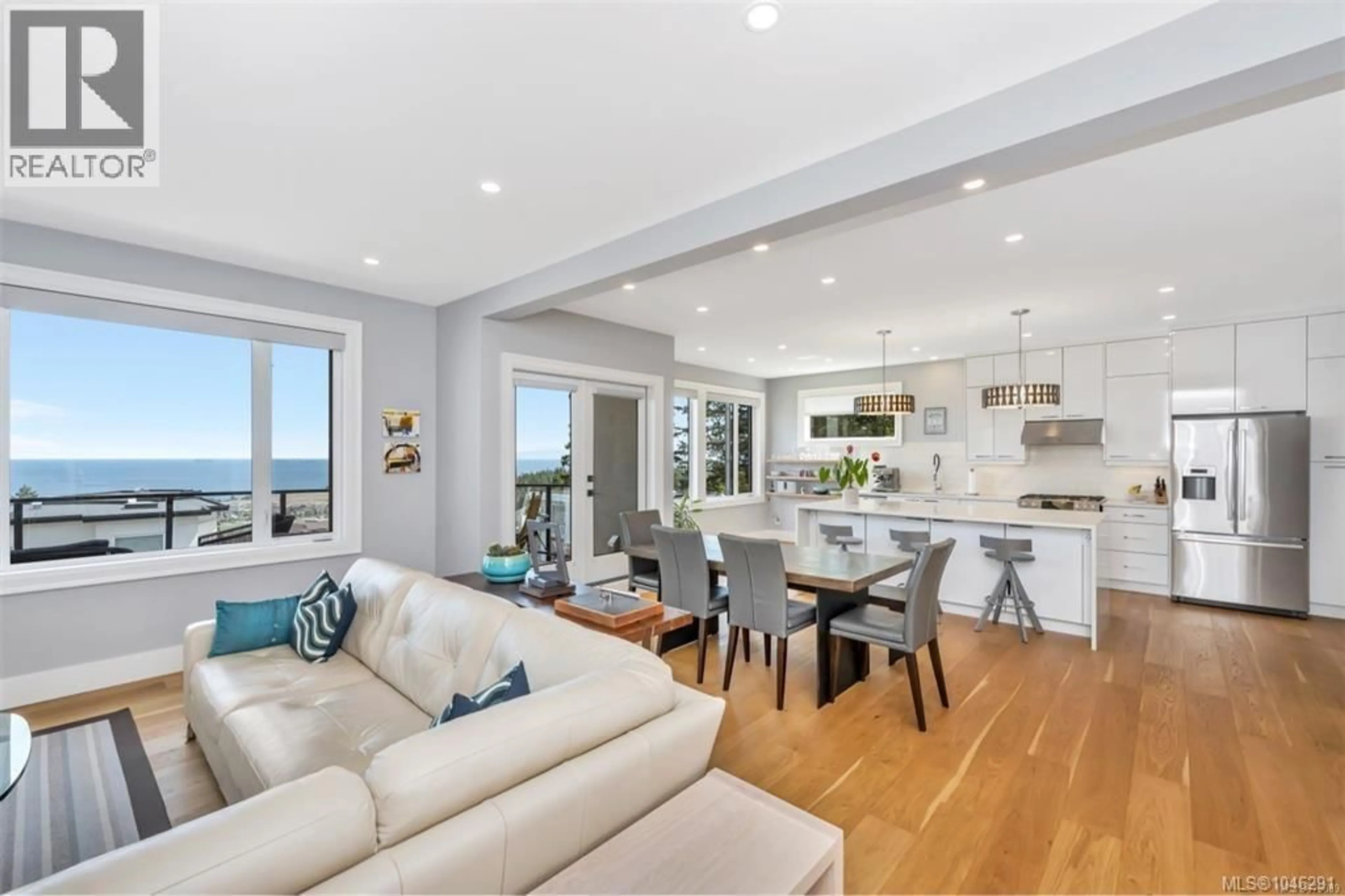 Open concept kitchen, unknown for 528 DELORA DRIVE, Colwood British Columbia V9C0M2