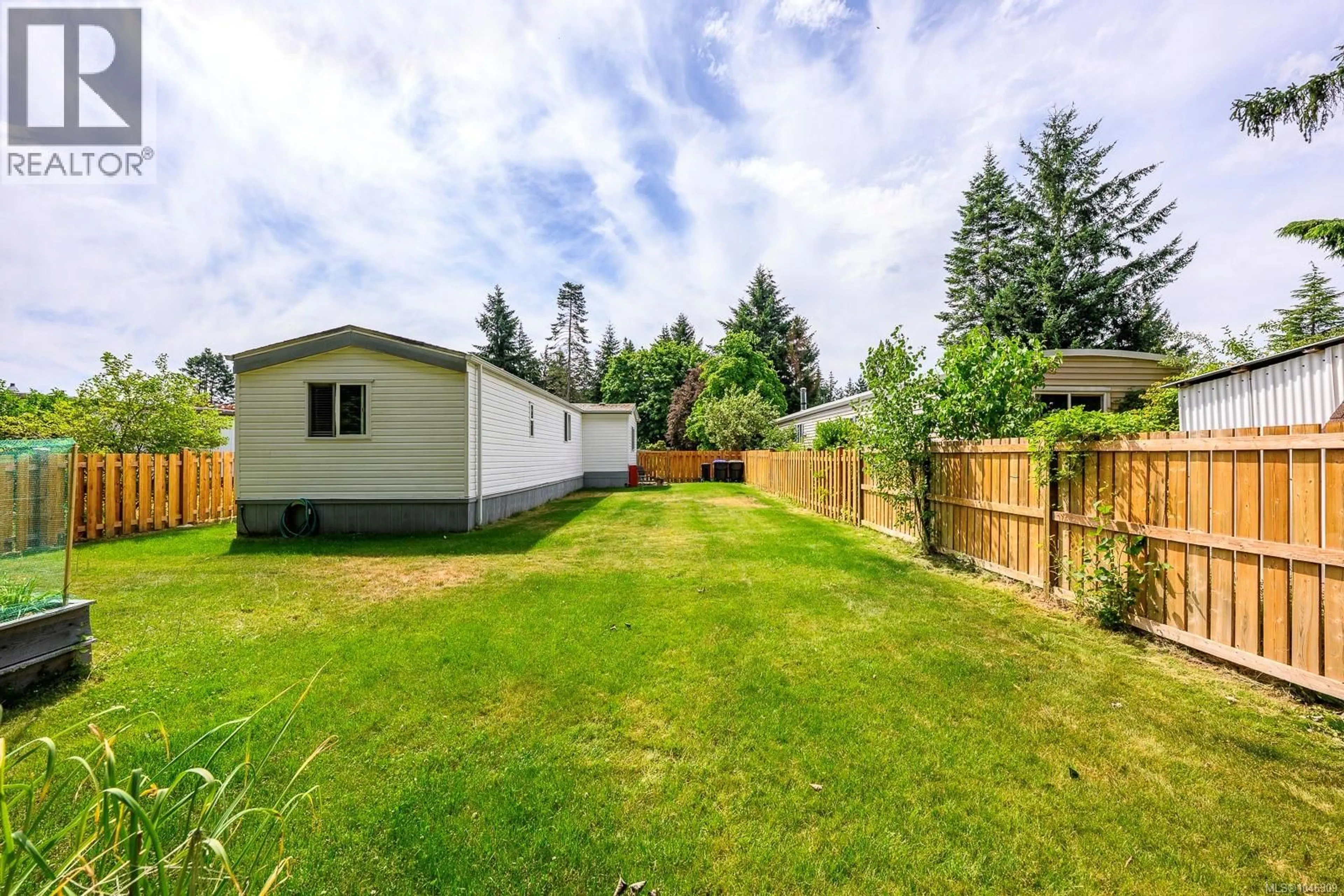 Unknown for 2140 STADACONA DRIVE, Comox British Columbia V9M3P7