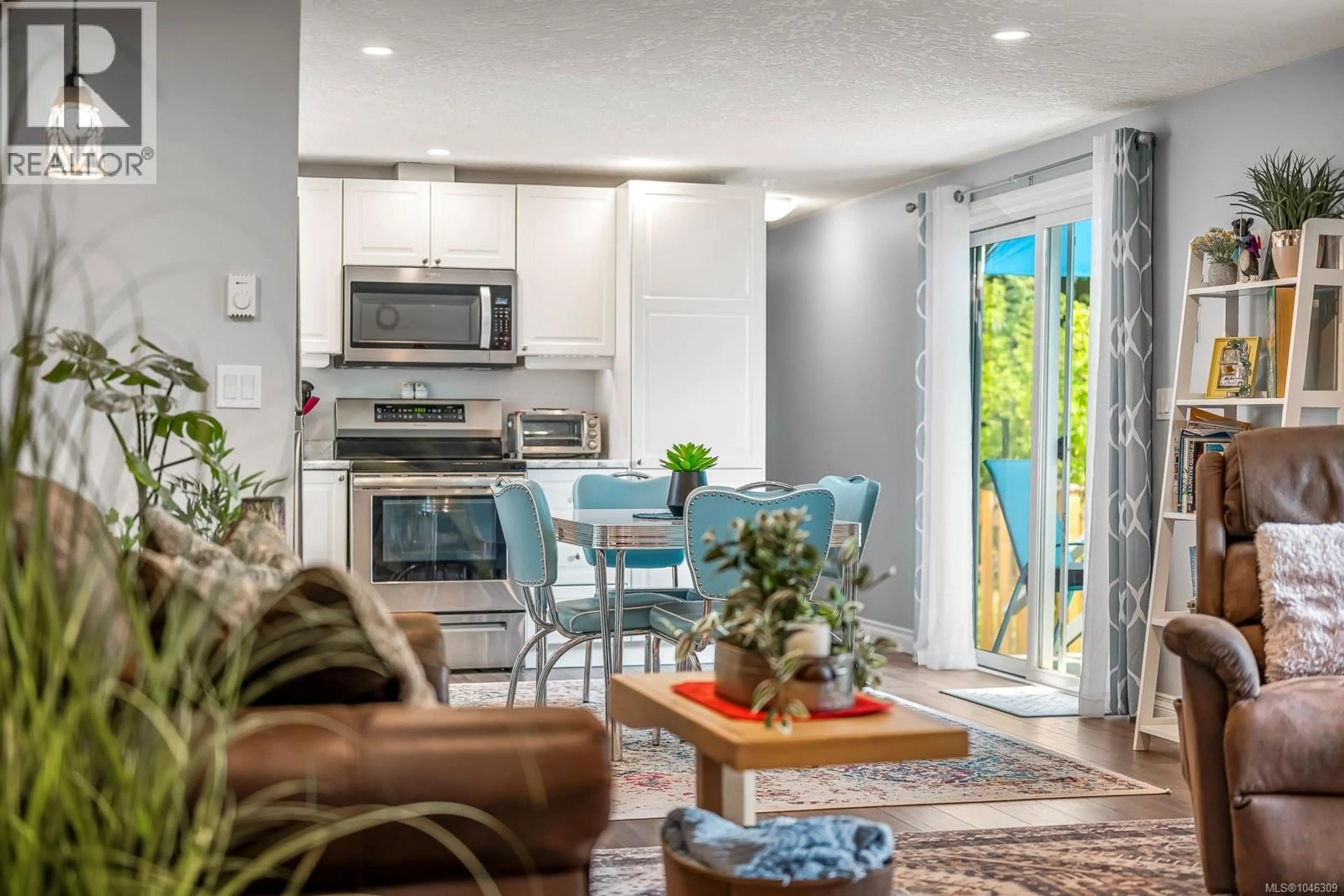 Open concept kitchen, unknown for 2140 STADACONA DRIVE, Comox British Columbia V9M3P7