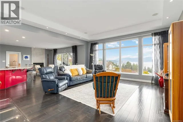 532 SENTINEL DRIVE, Mill Bay 5
