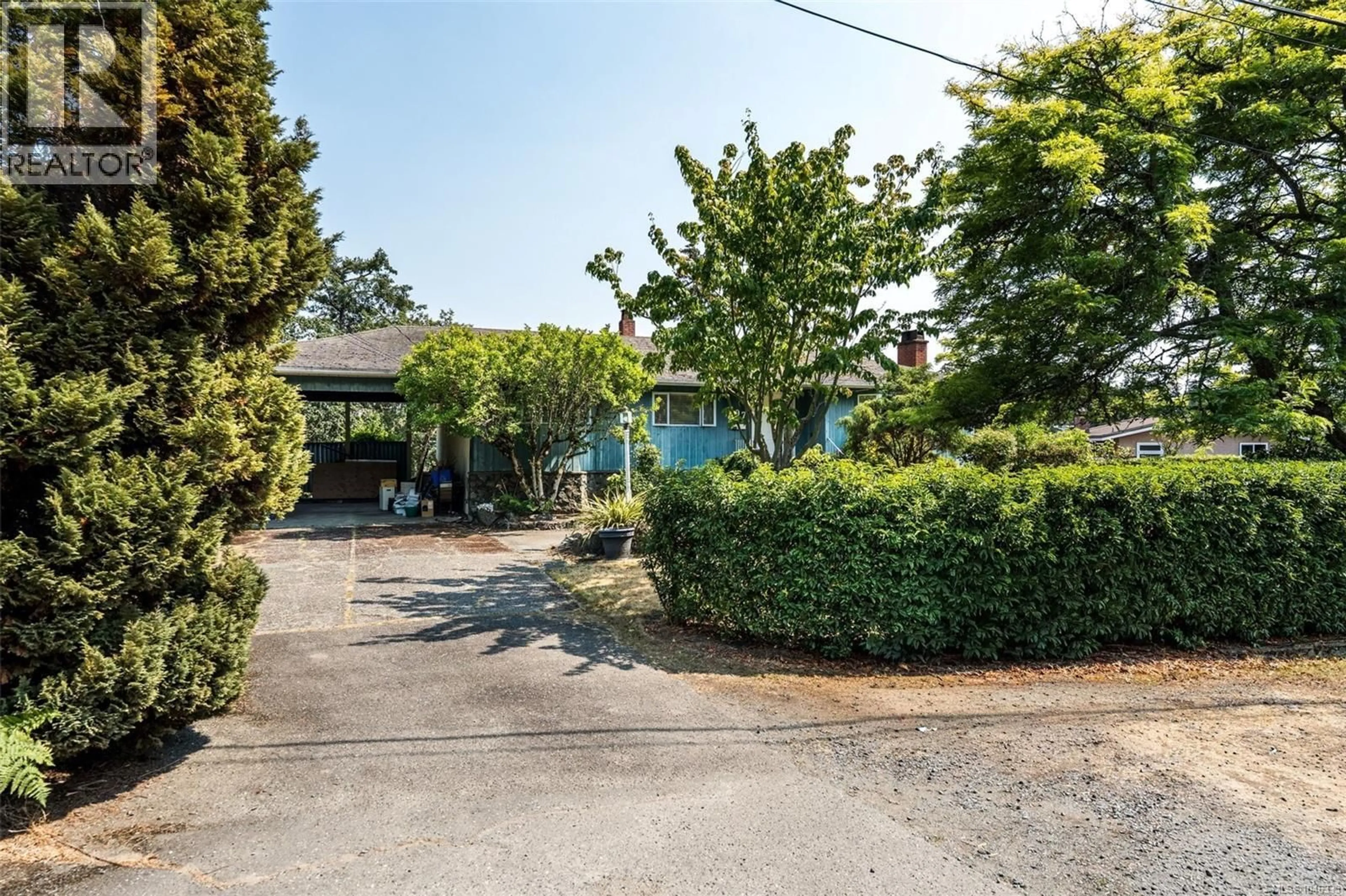 A pic from outside/outdoor area/front of a property/back of a property/a pic from drone, street for 107 KINGHAM PLACE, View Royal British Columbia V9B1L9