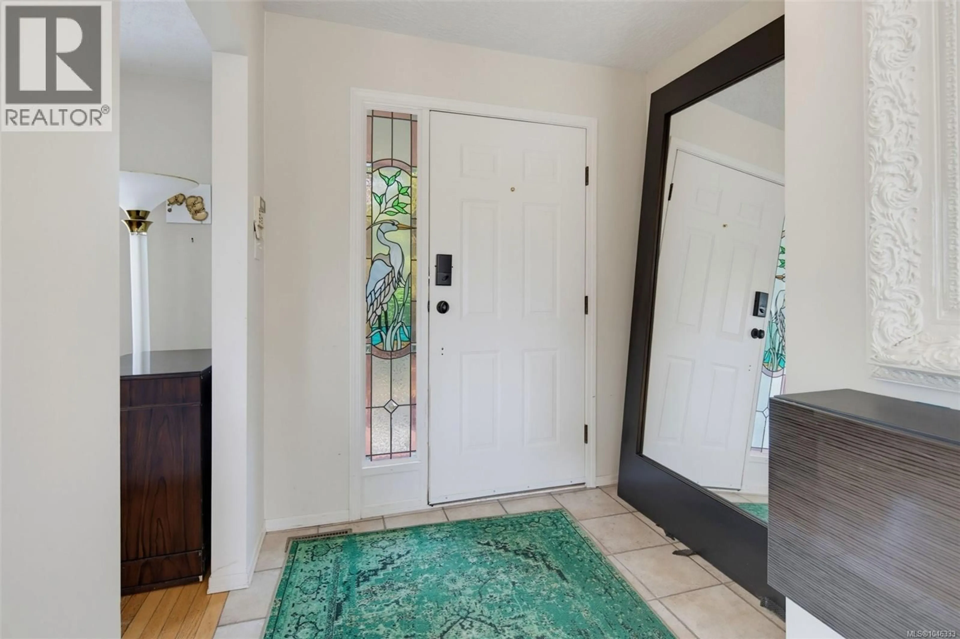 Indoor entryway for 107 KINGHAM PLACE, View Royal British Columbia V9B1L9