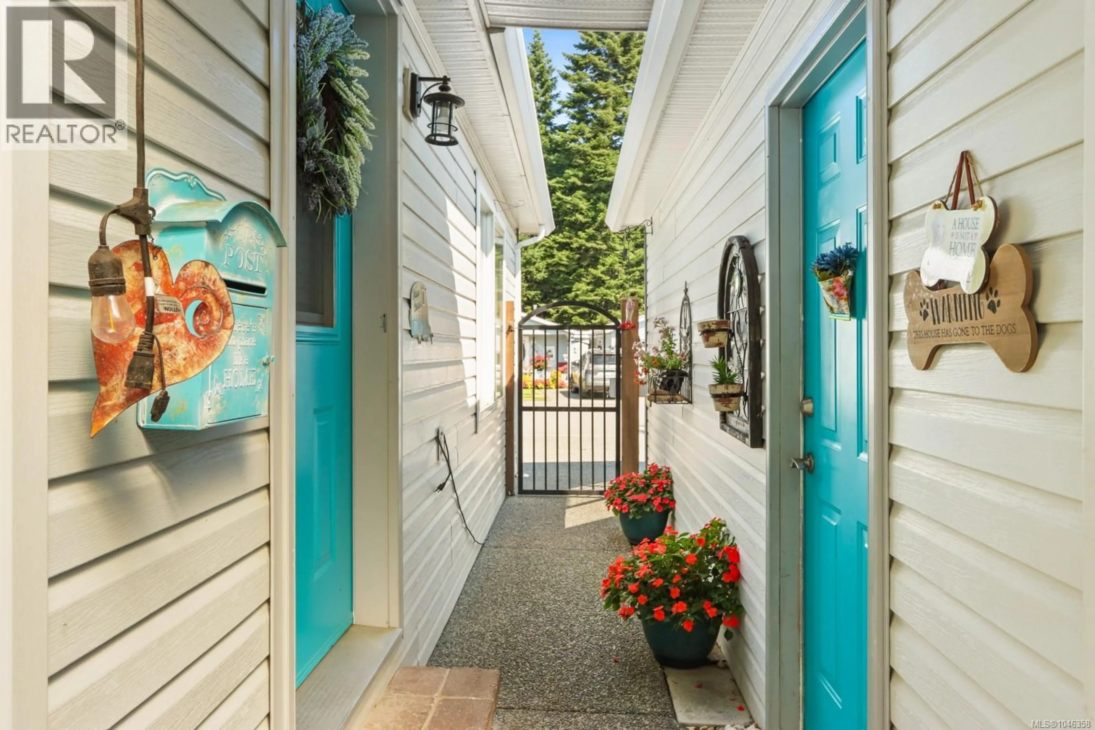 Indoor entryway for 3871 KING ARTHUR DRIVE, Nanaimo British Columbia V9T6B9