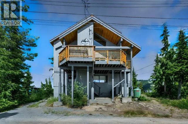 886 JUTLAND TERRACE, Courtenay 2