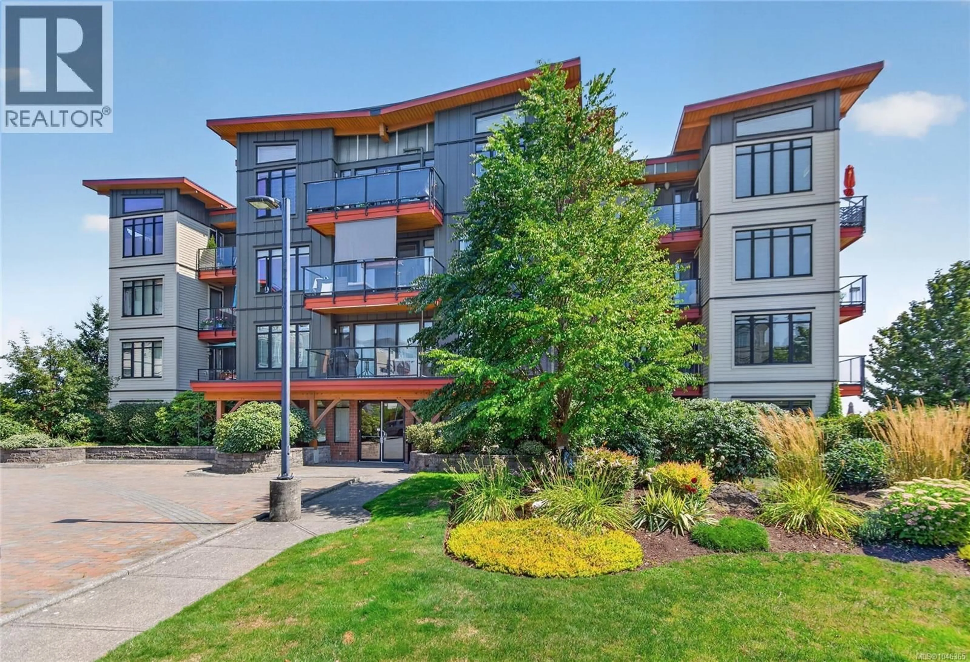 Patio, building for 436 - 2300 MANSFIELD DRIVE, Courtenay British Columbia V9N3S3