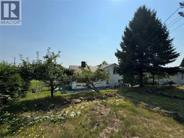 172 MCLEAN STREET, Campbell River 2