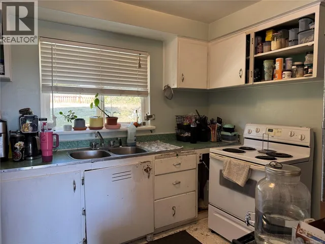 172 MCLEAN STREET, Campbell River 4